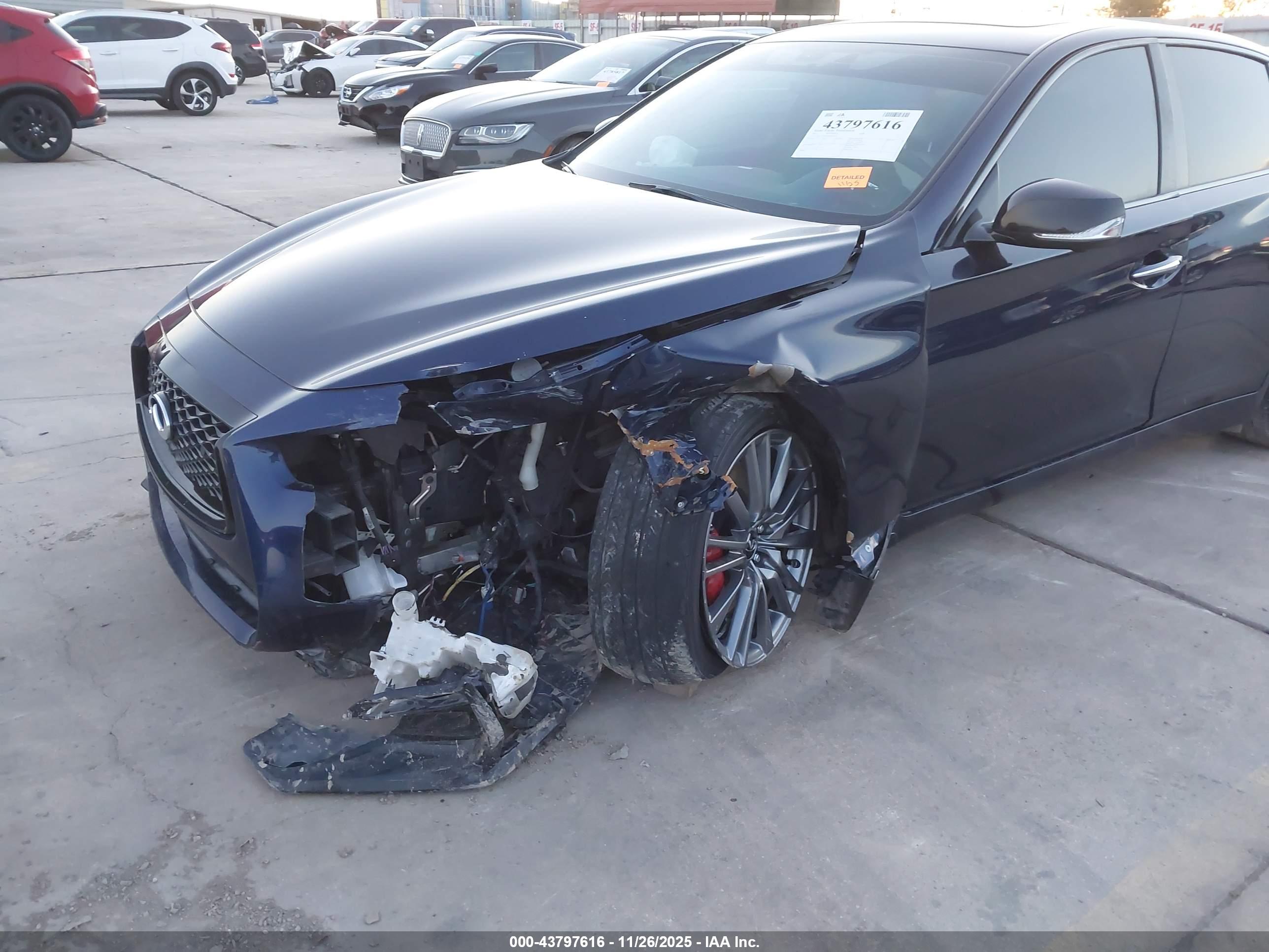 INFINITI Q50 image 6