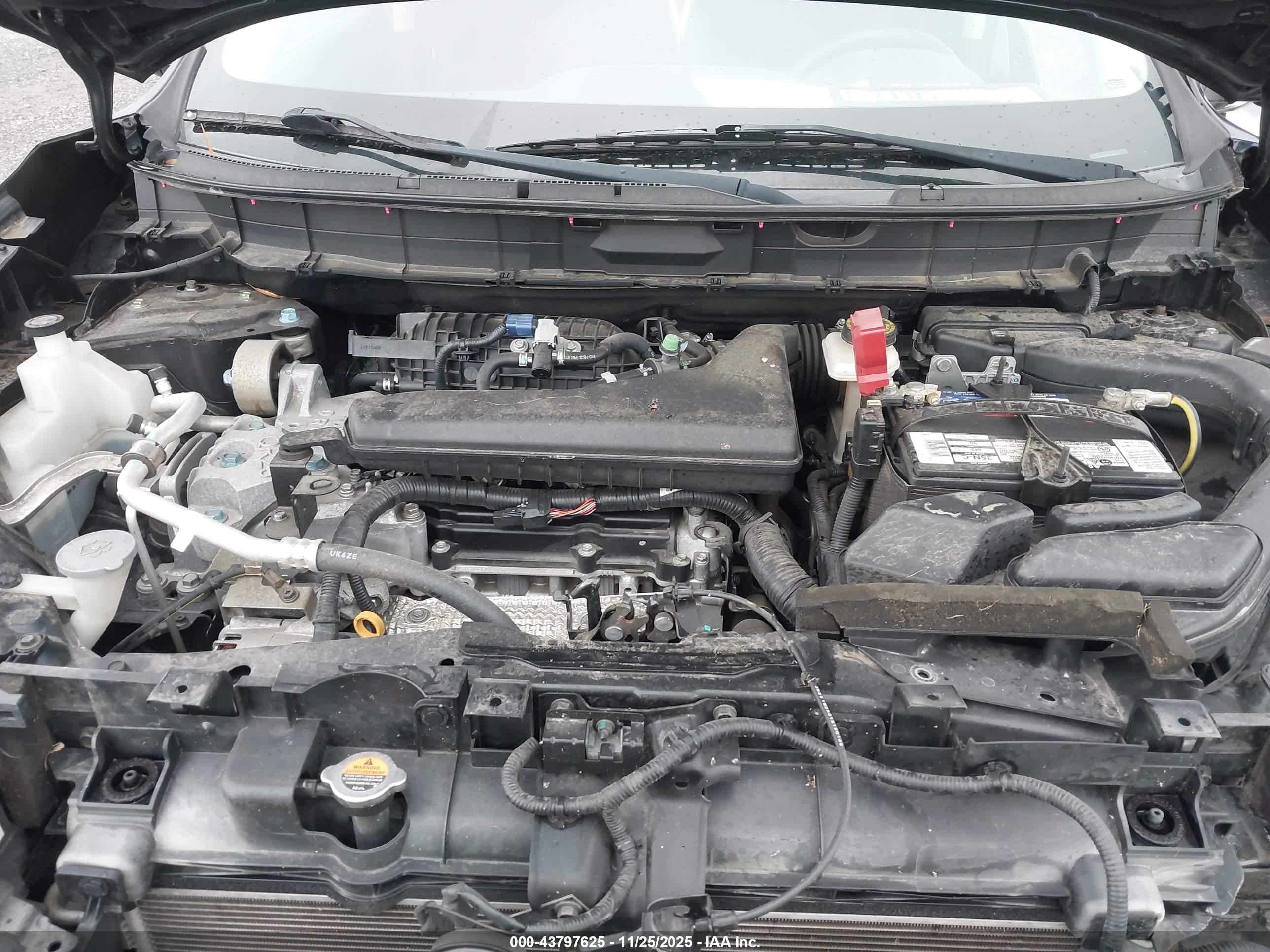 NISSAN ROGUE image 10