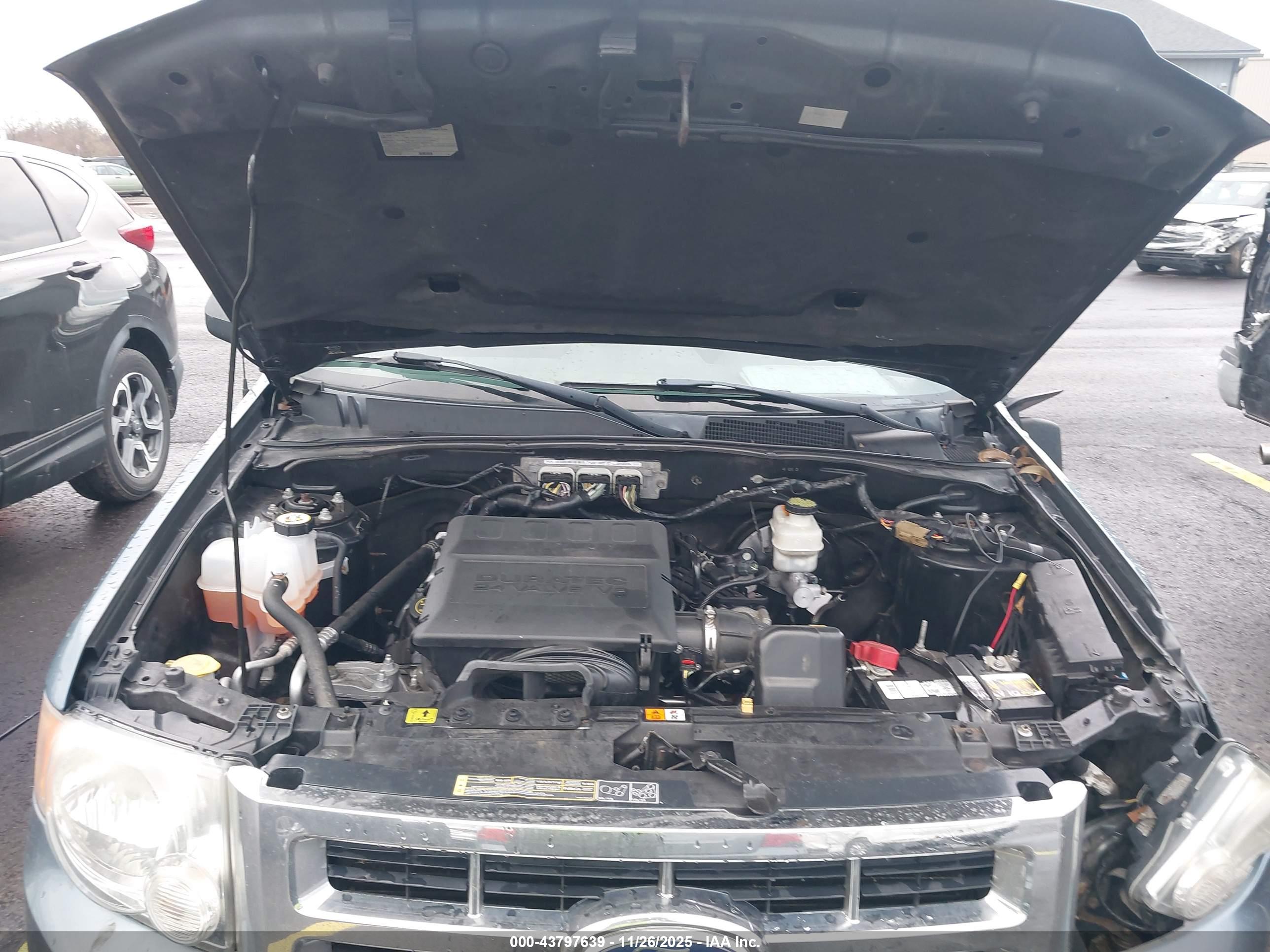 FORD ESCAPE image 10