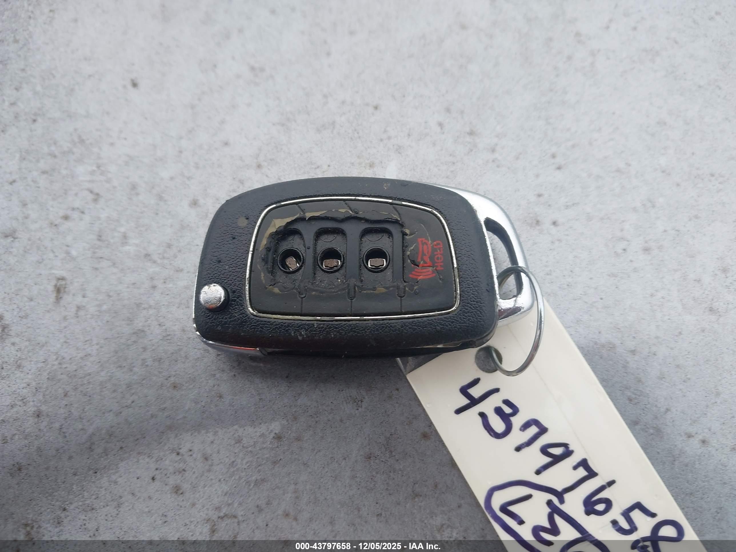 HYUNDAI SONATA image 11