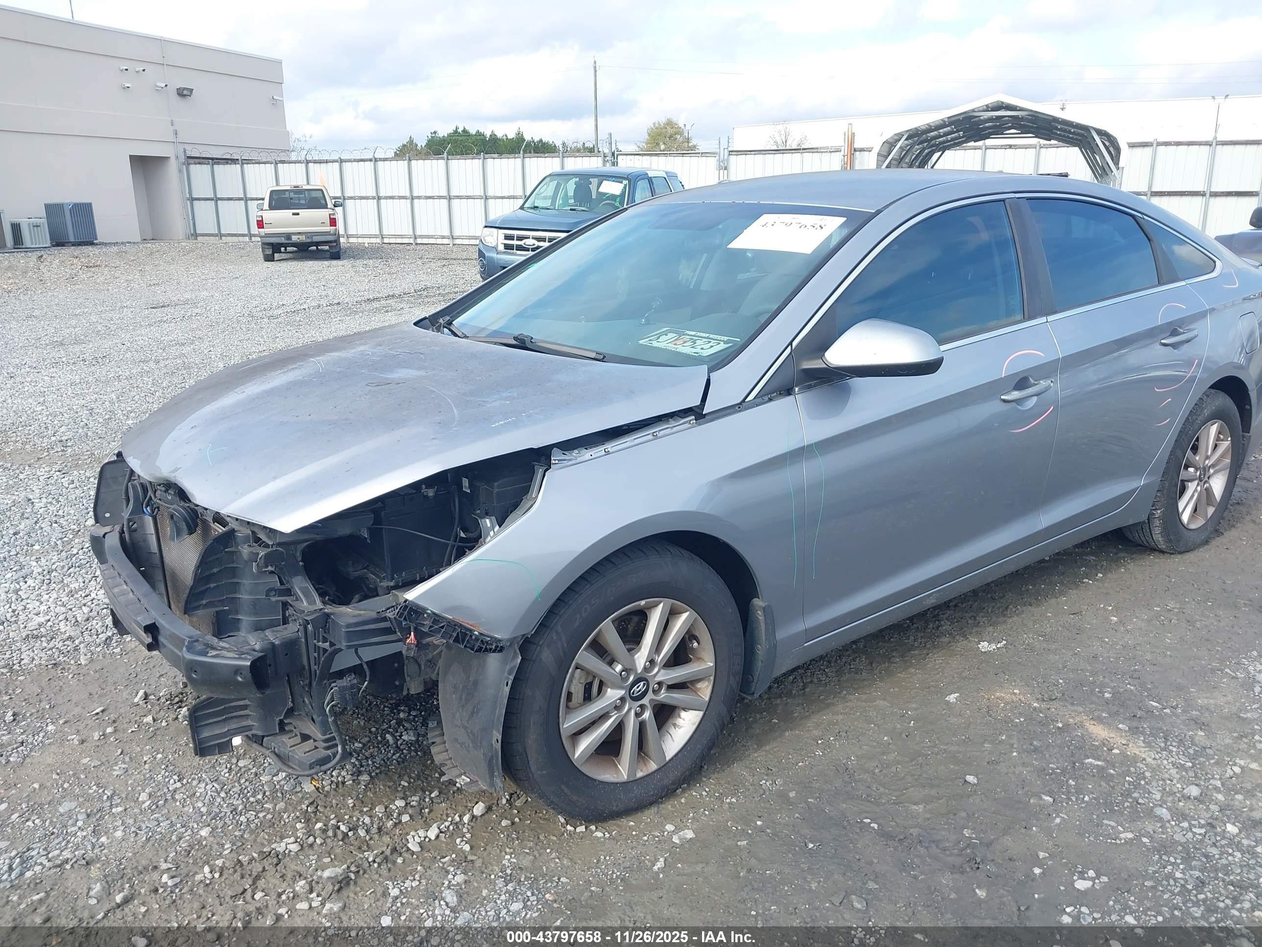 HYUNDAI SONATA image 6
