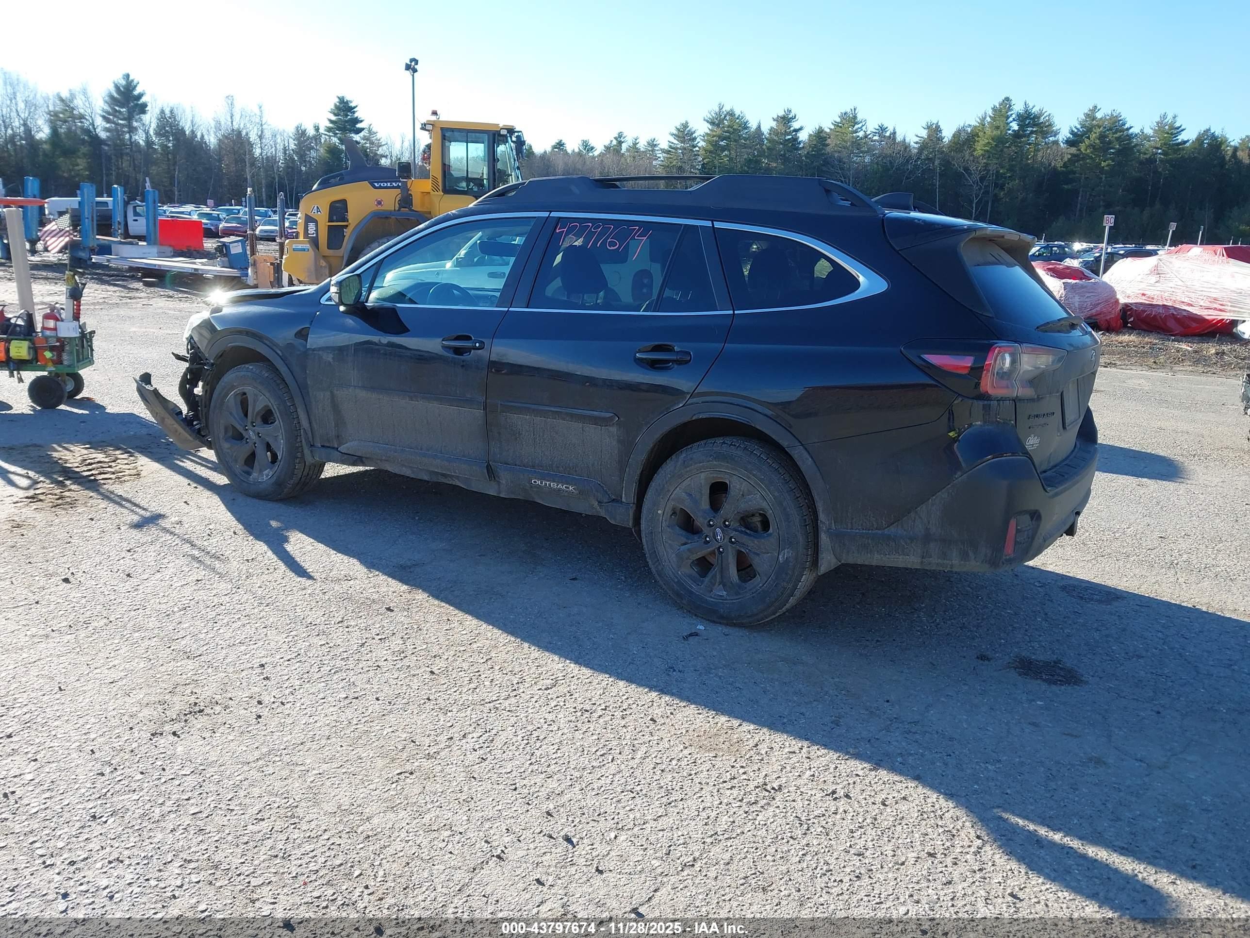 SUBARU OUTBACK image 3