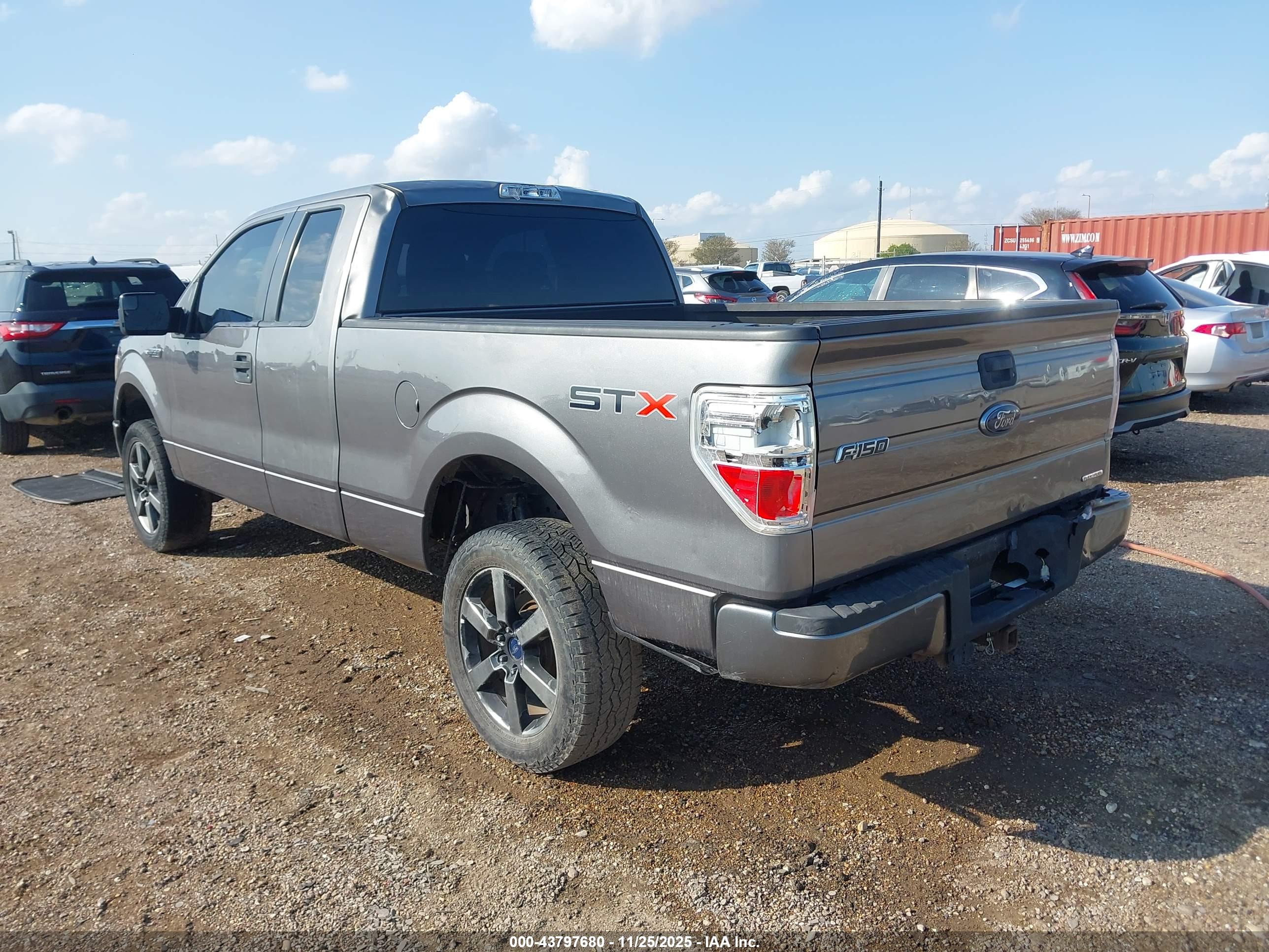 FORD F-150 image 3