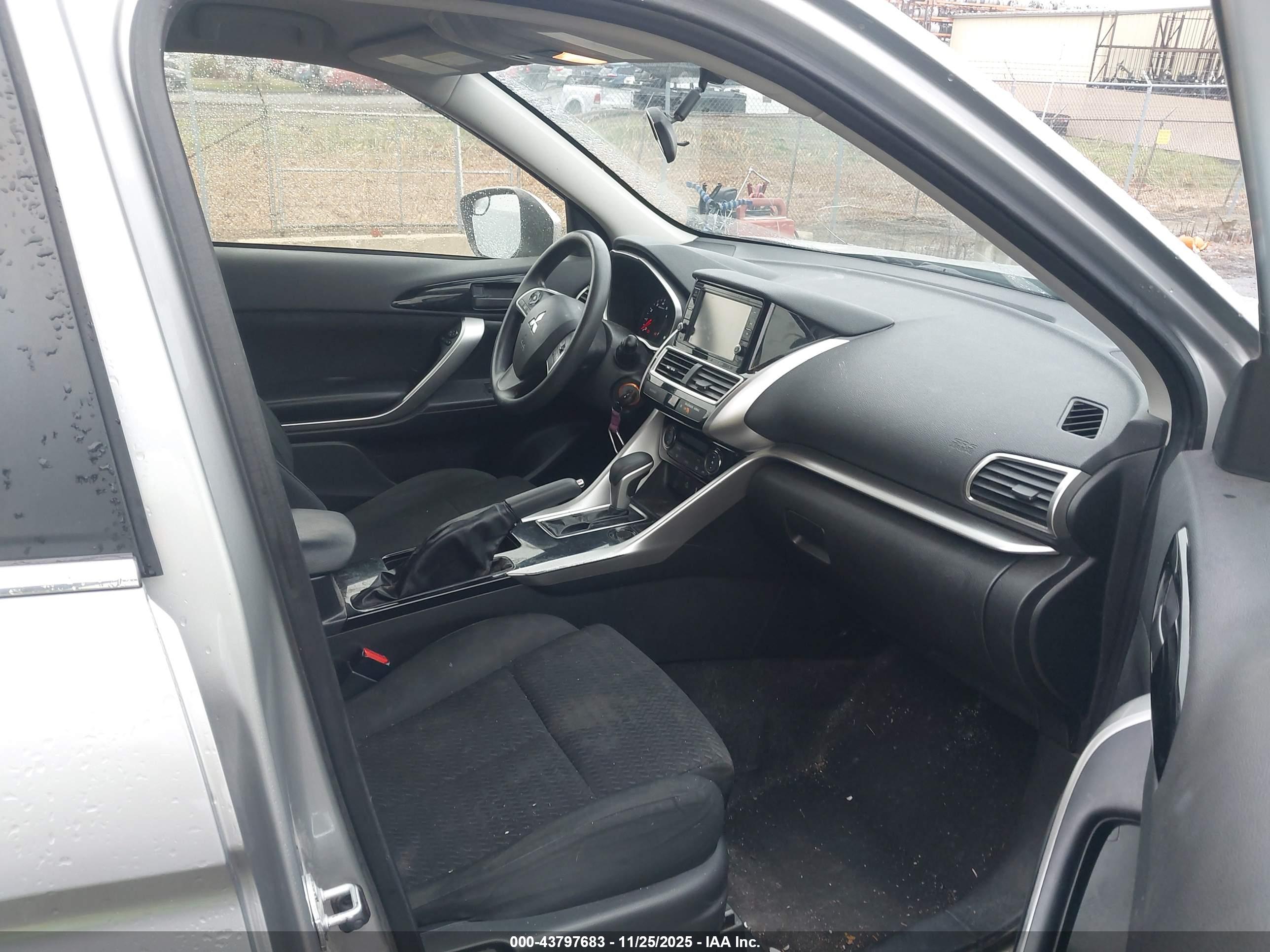 MITSUBISHI ECLIPSE image 5