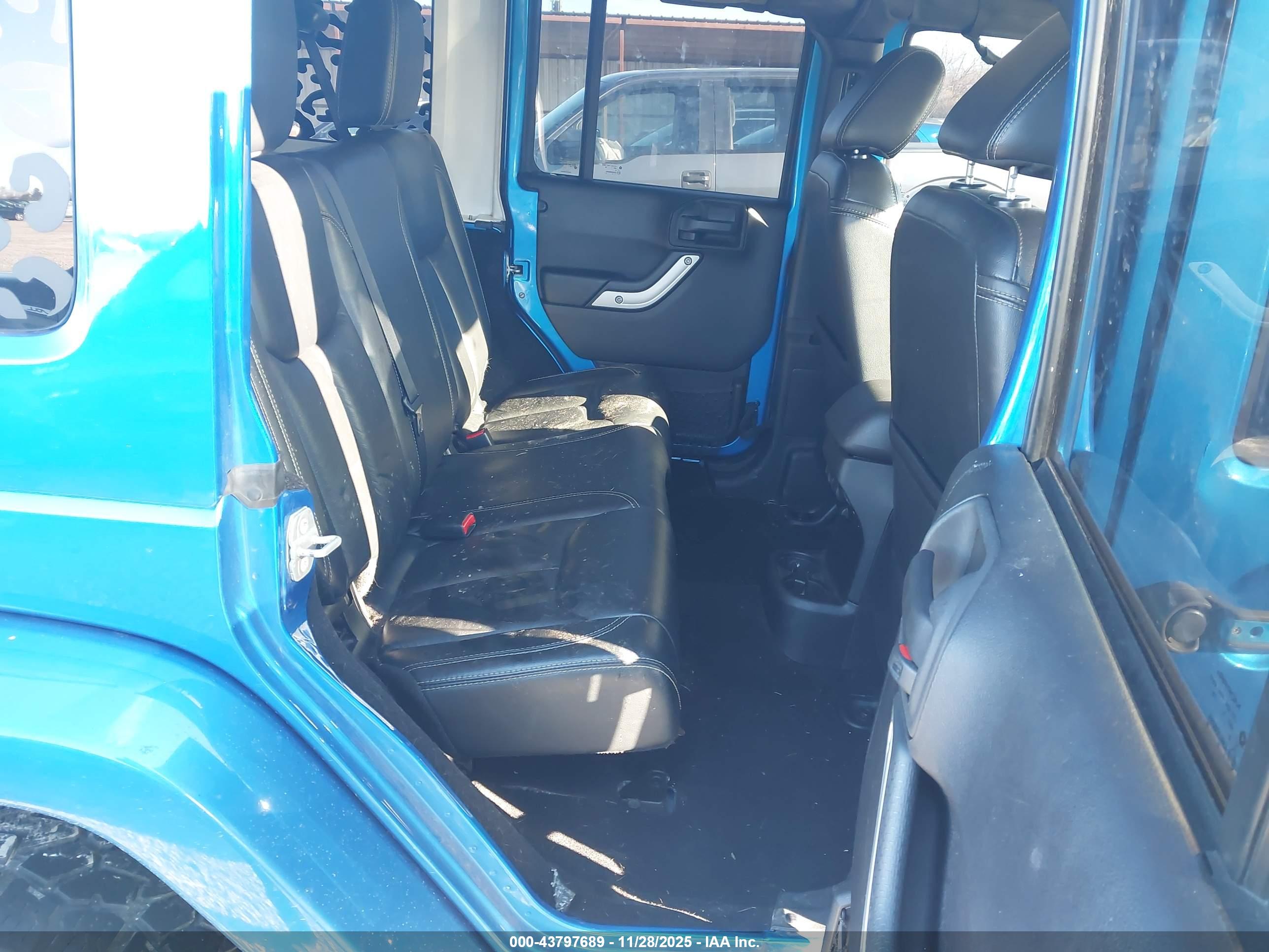 JEEP WRANGLER image 8