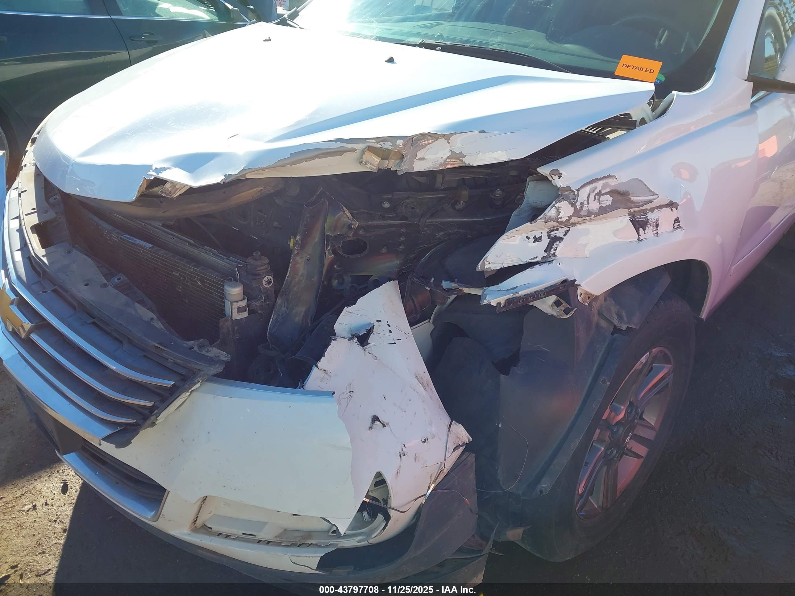 CHEVROLET TRAVERSE image 6