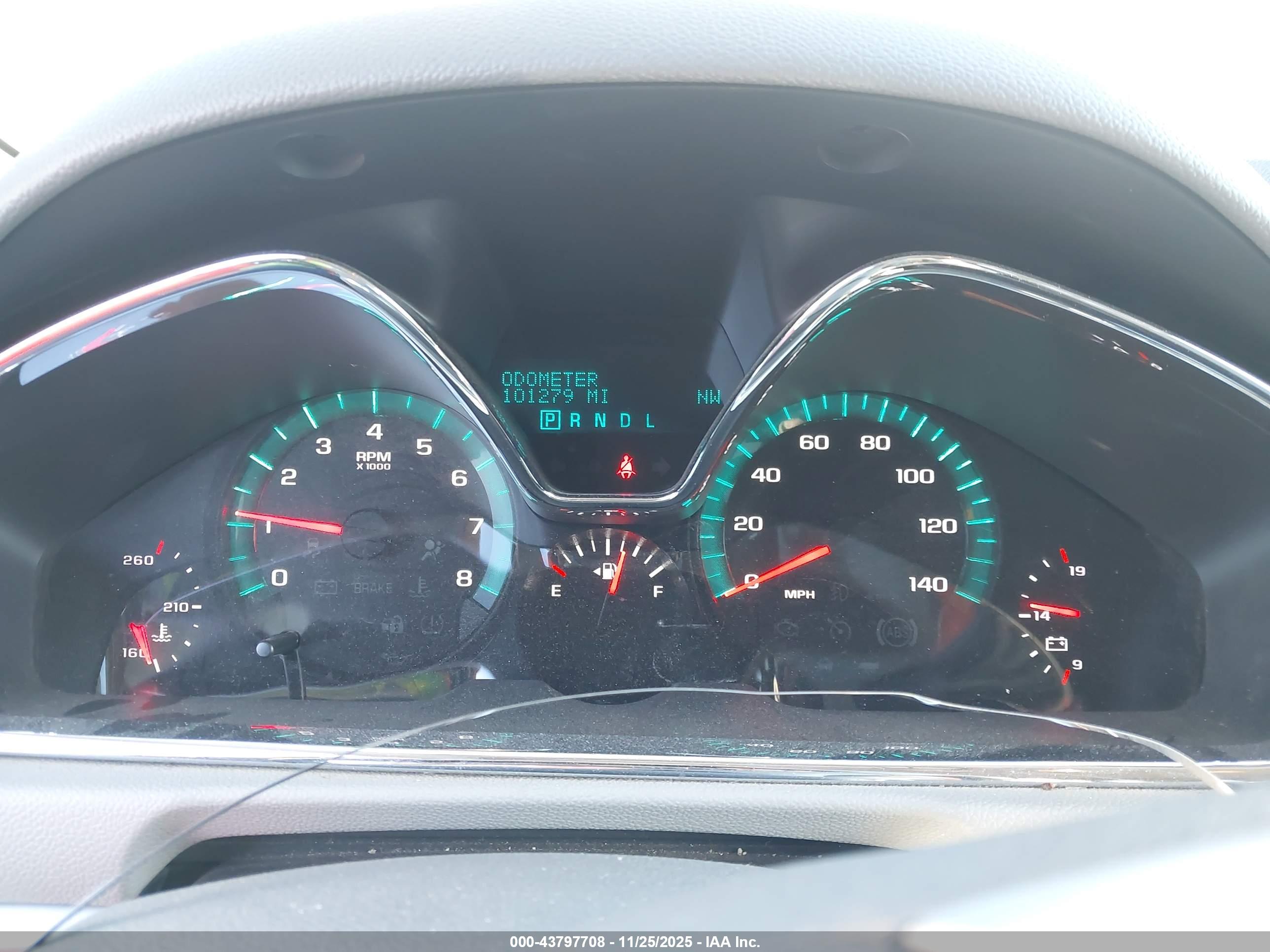 CHEVROLET TRAVERSE image 7