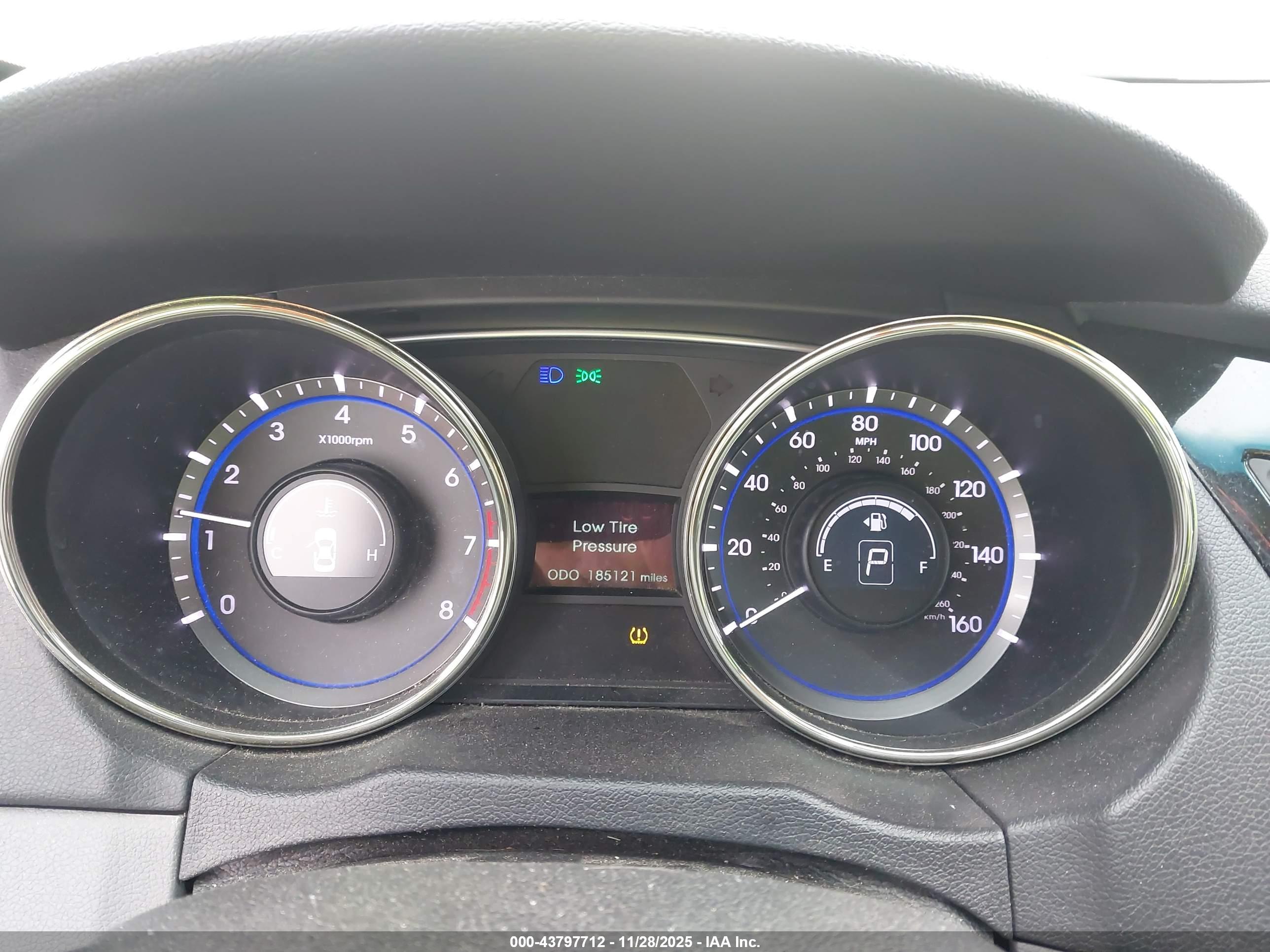 HYUNDAI SONATA image 7