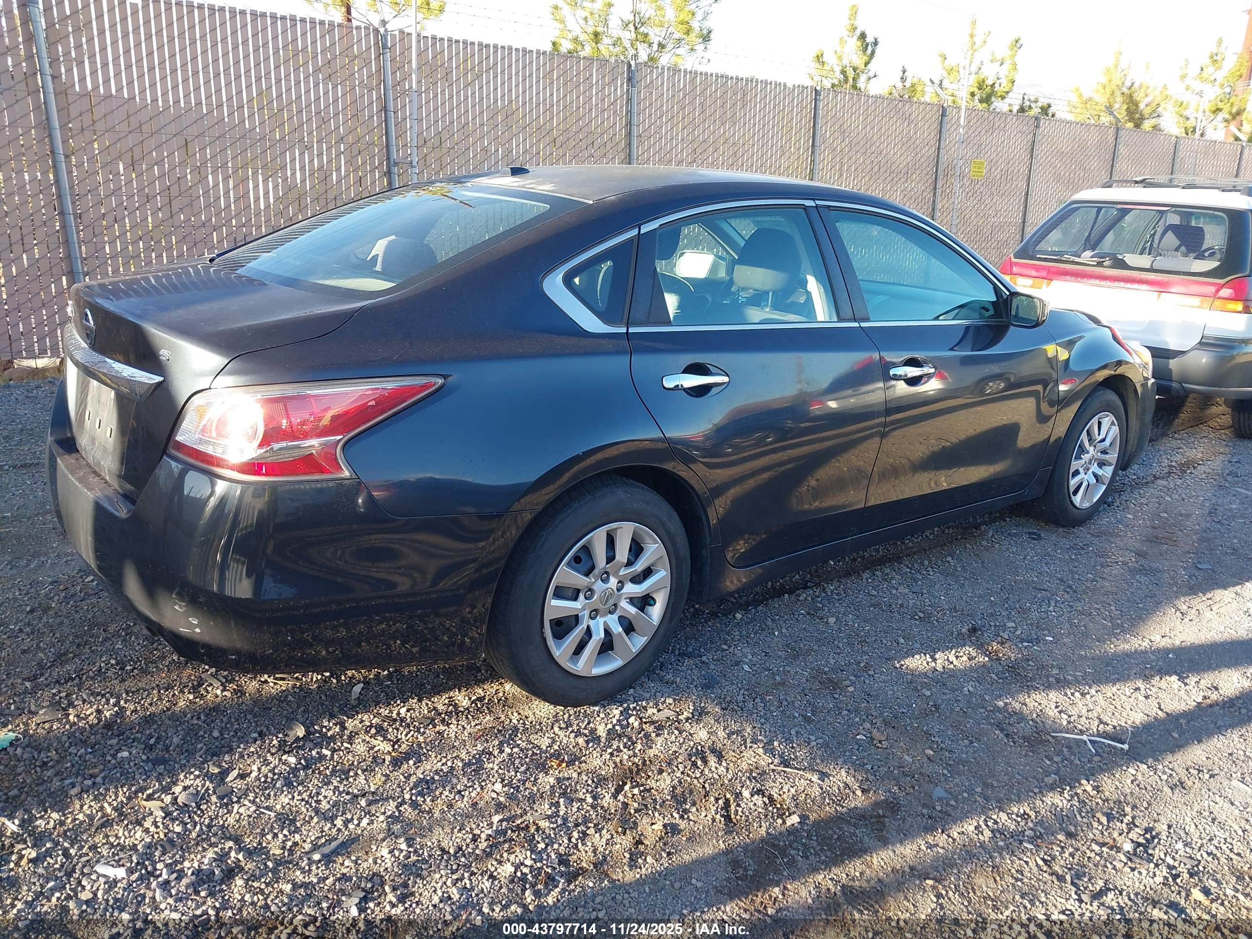 NISSAN ALTIMA image 4