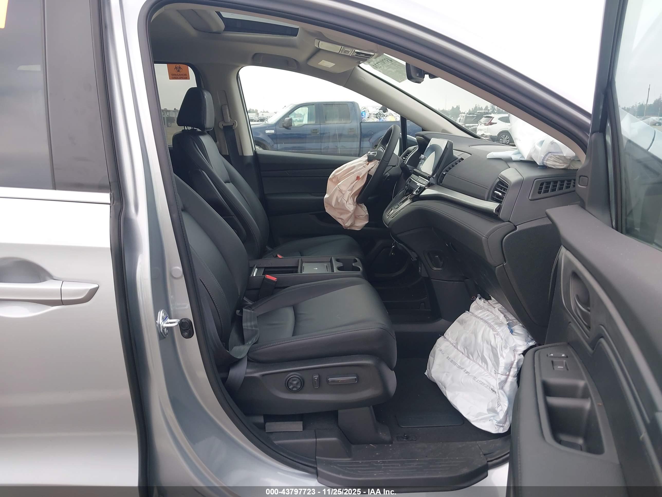 HONDA ODYSSEY image 5