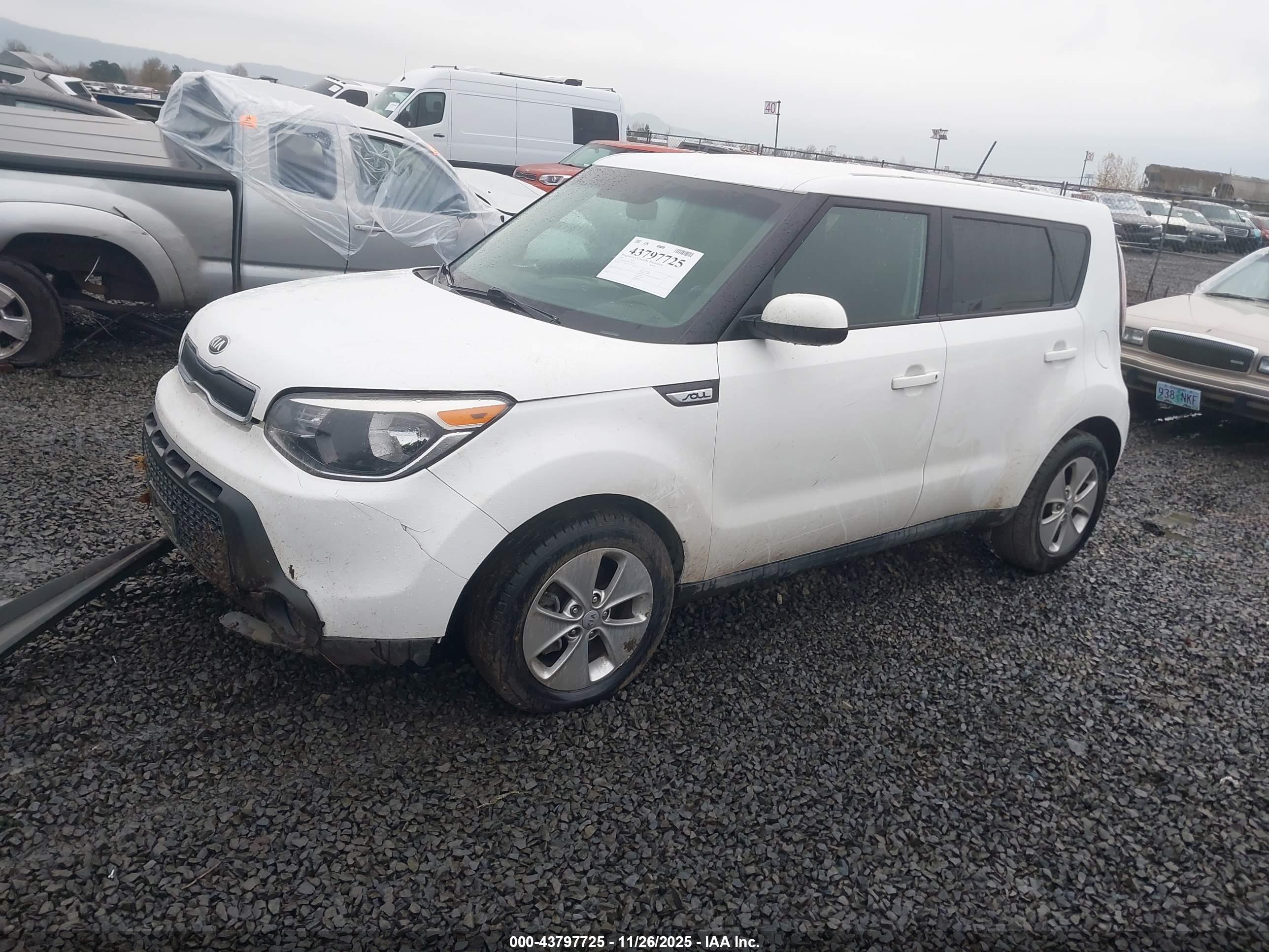 KIA SOUL image 2