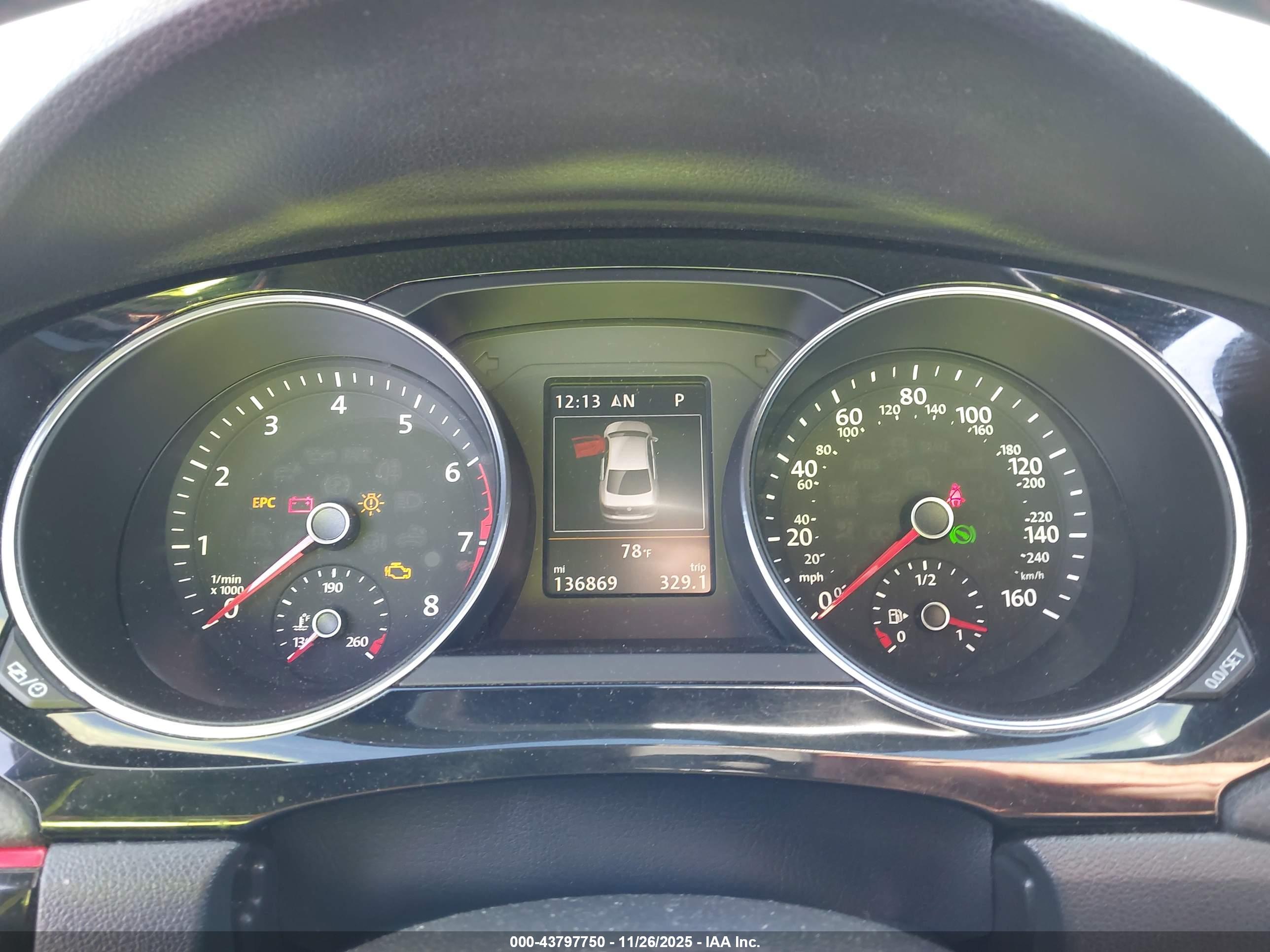 VOLKSWAGEN JETTA image 7