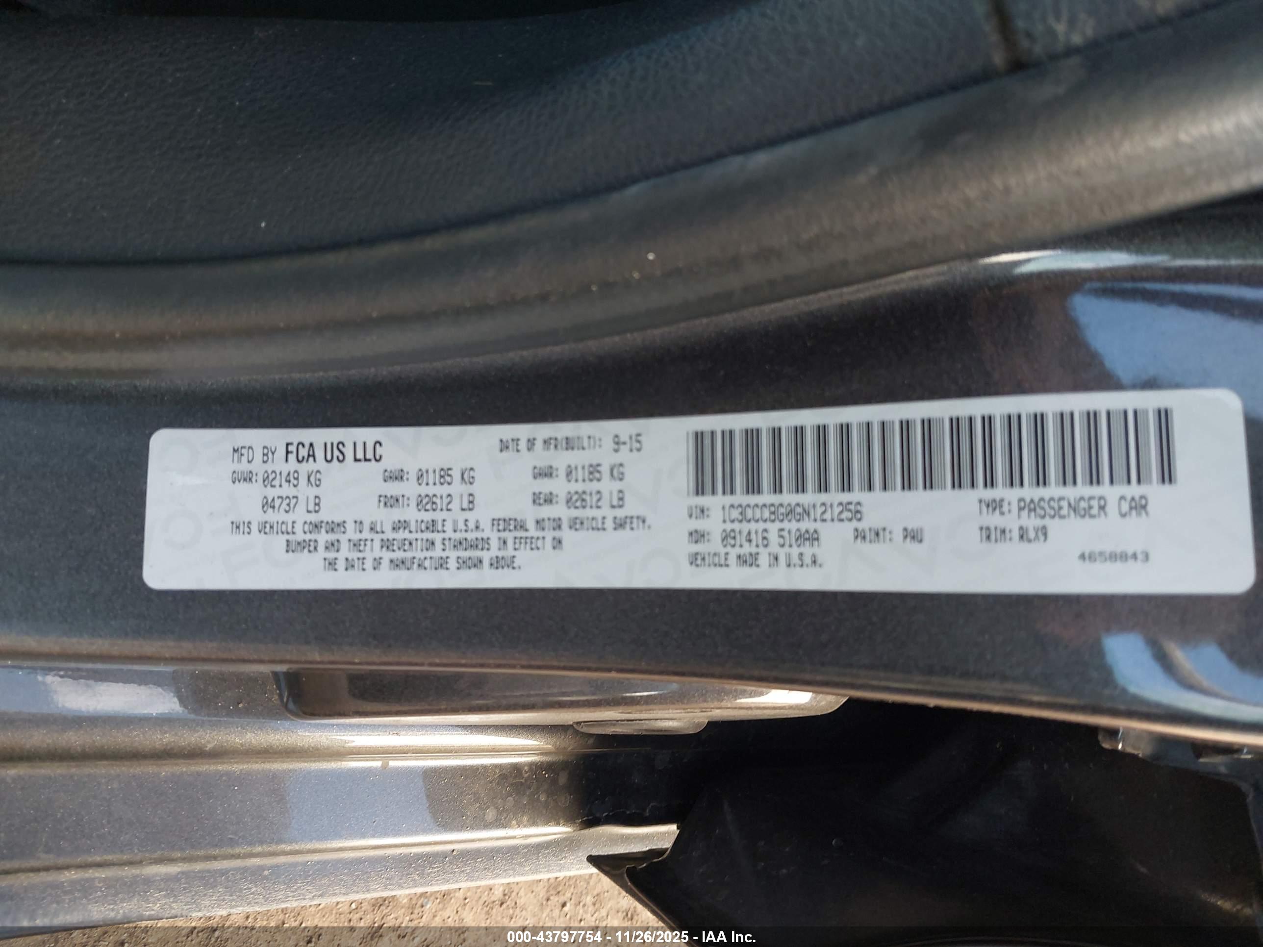 CHRYSLER 200 image 9