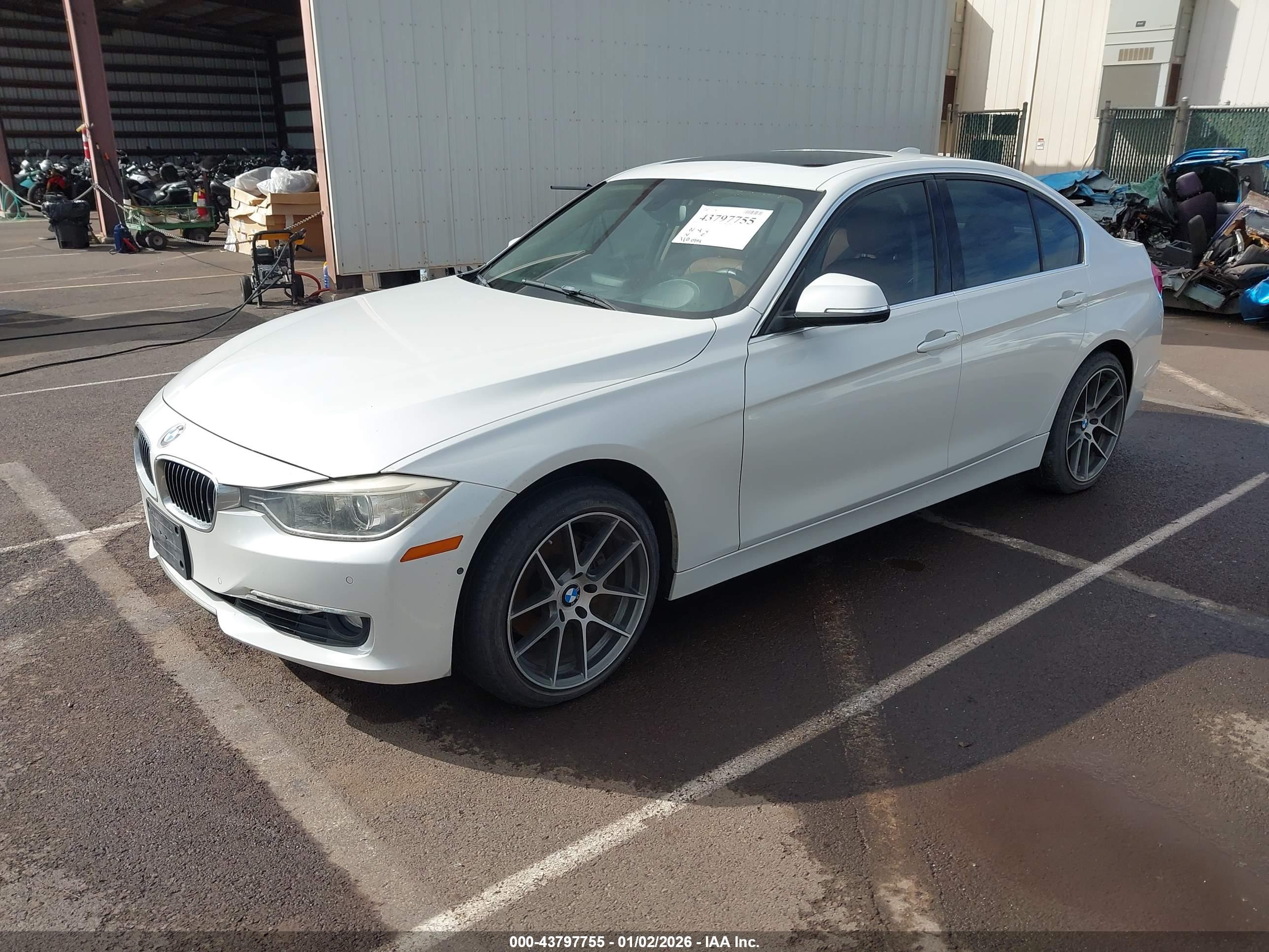BMW 328I image 2