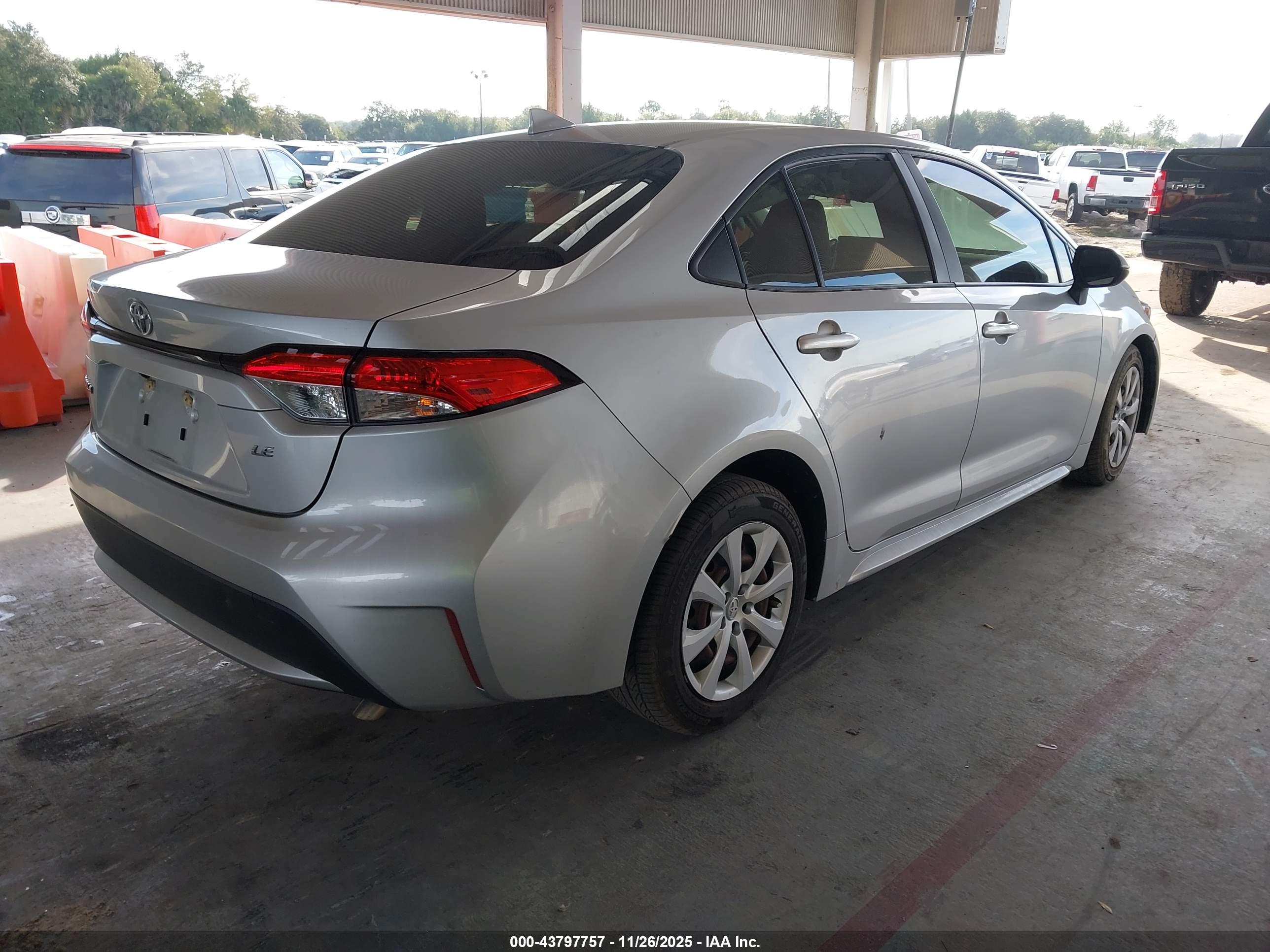 TOYOTA COROLLA image 4