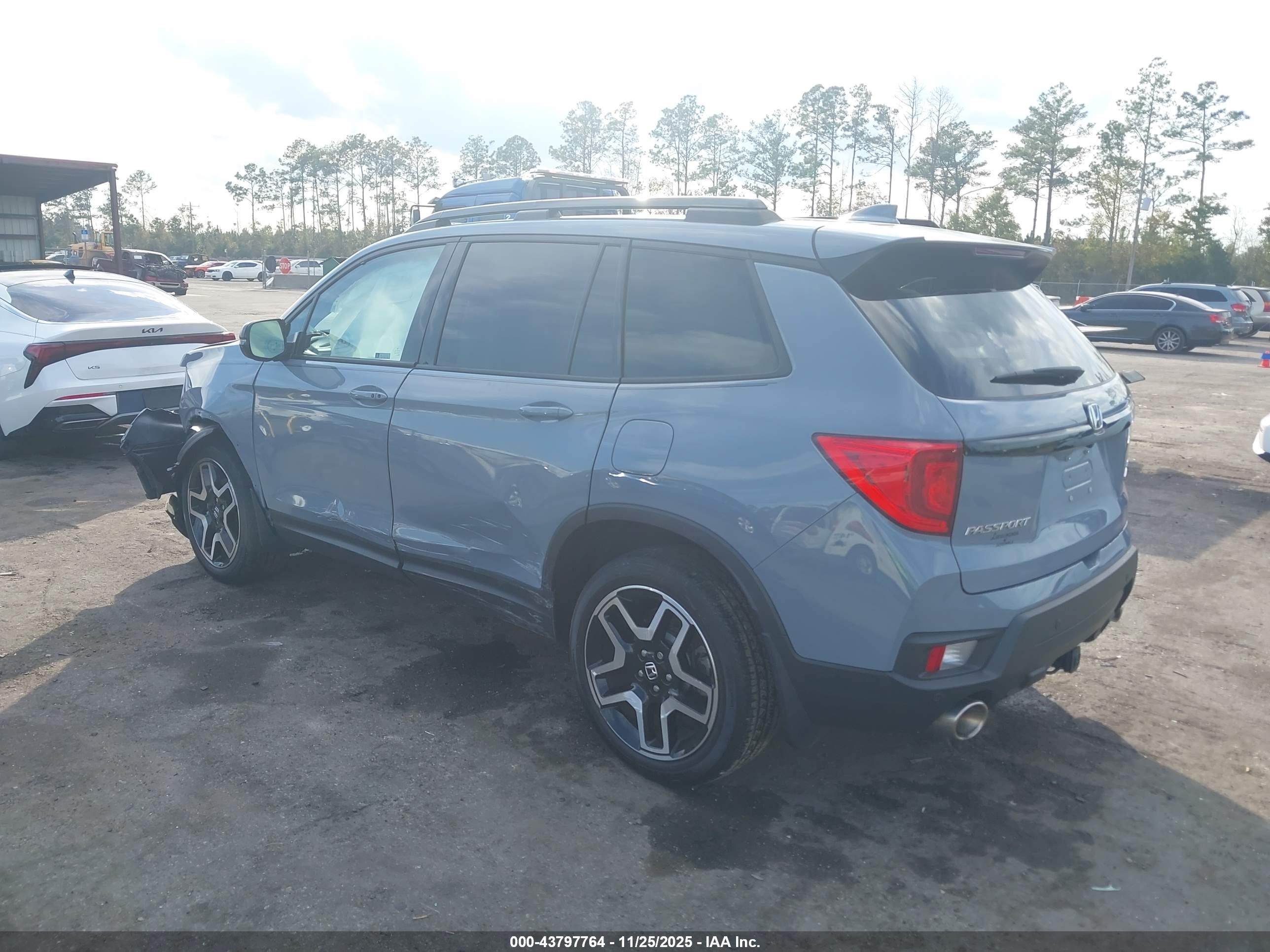 HONDA PASSPORT image 3