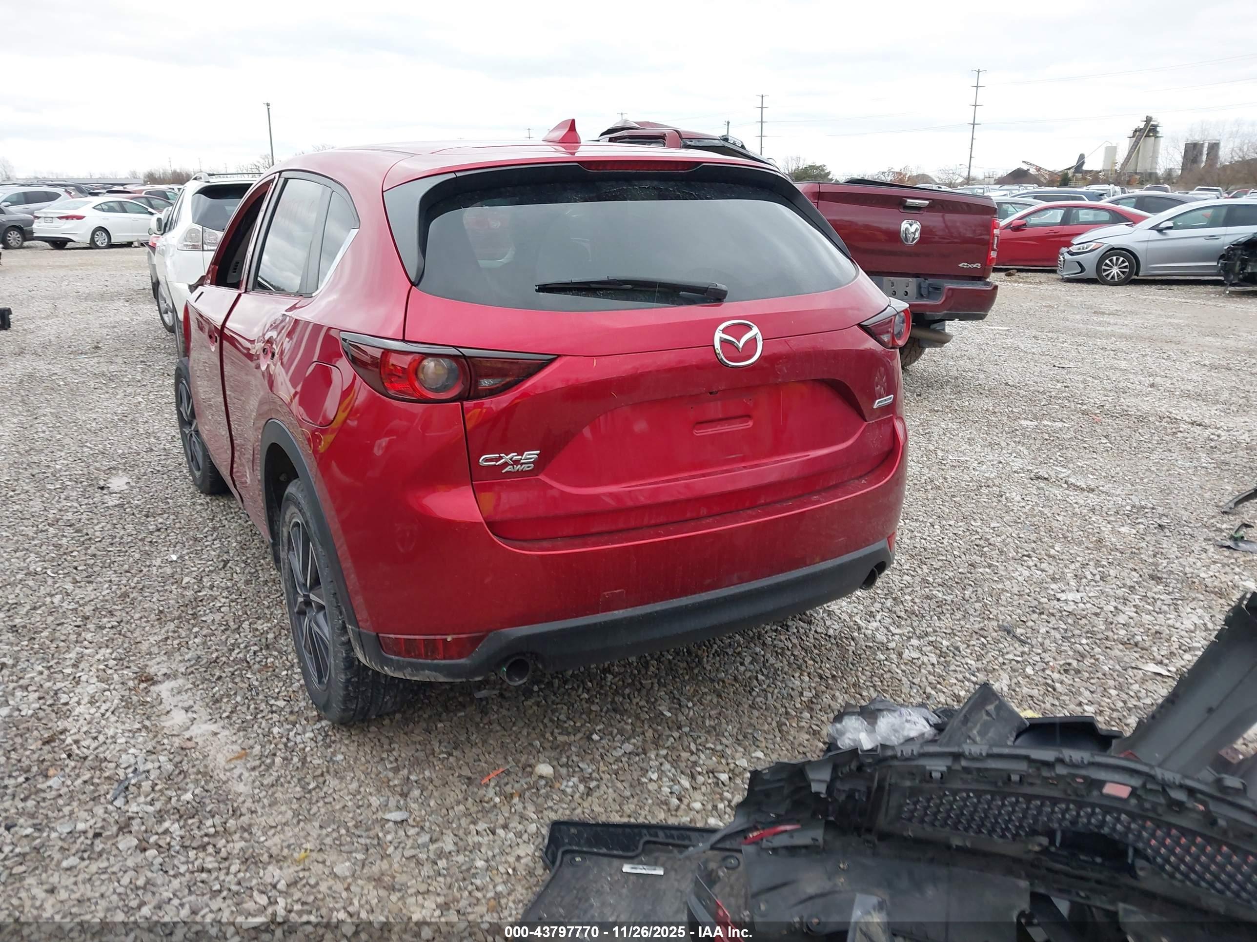 MAZDA CX-5 image 3