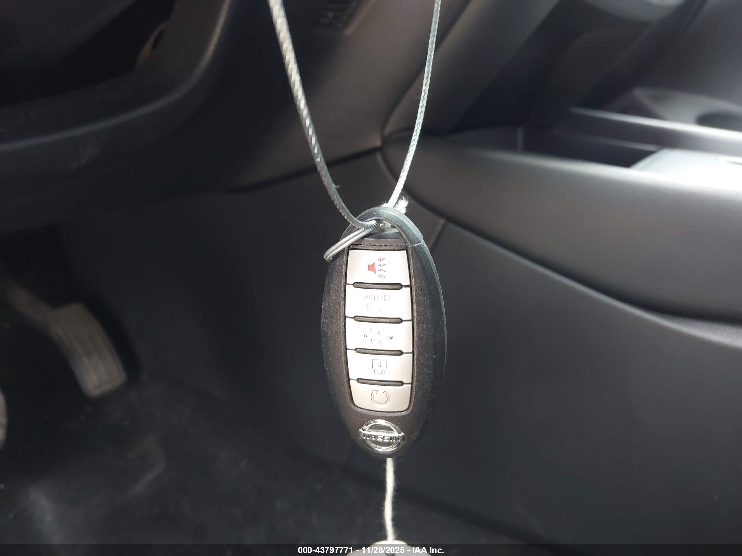 NISSAN ALTIMA image 11