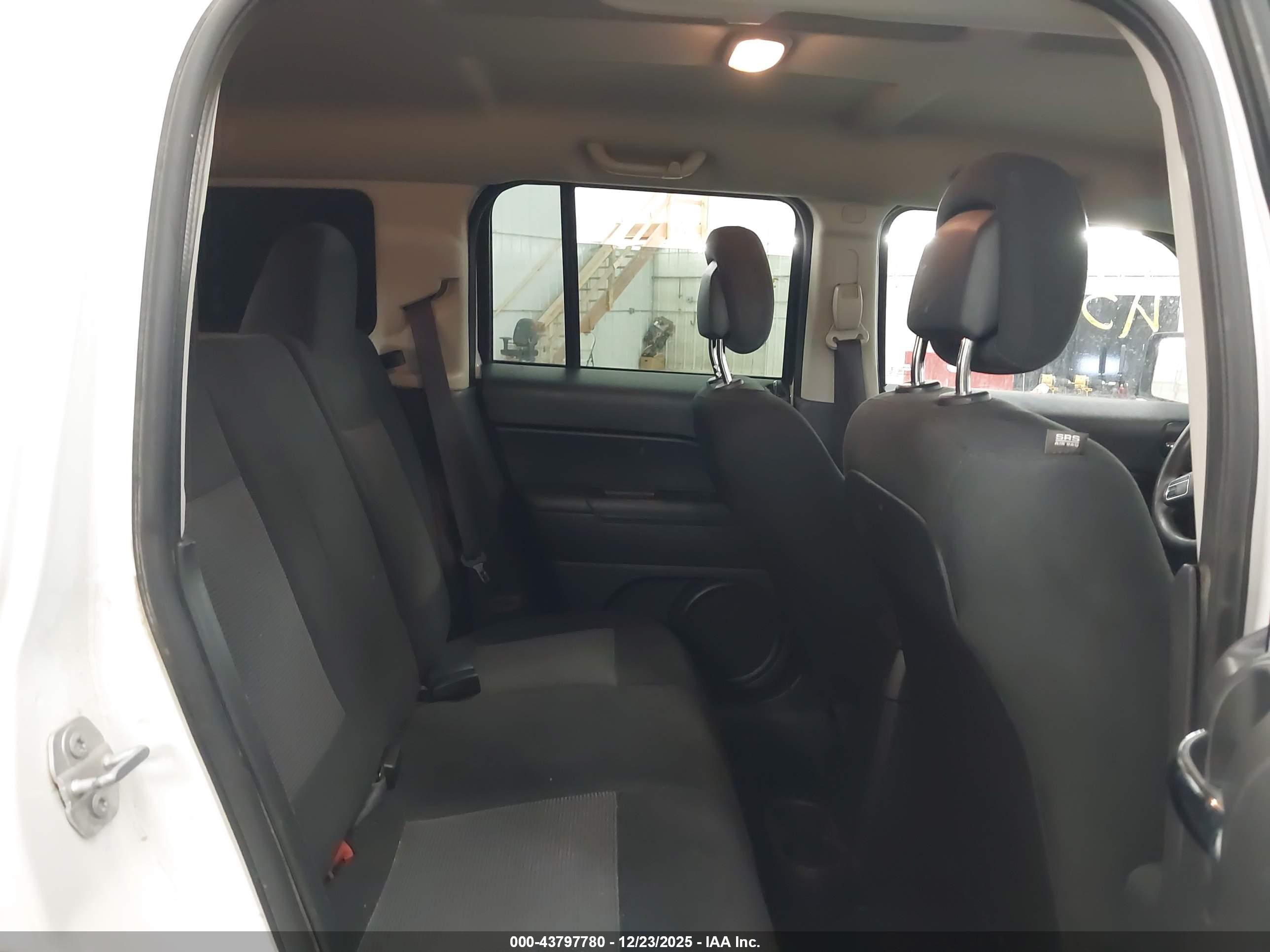 JEEP PATRIOT image 8