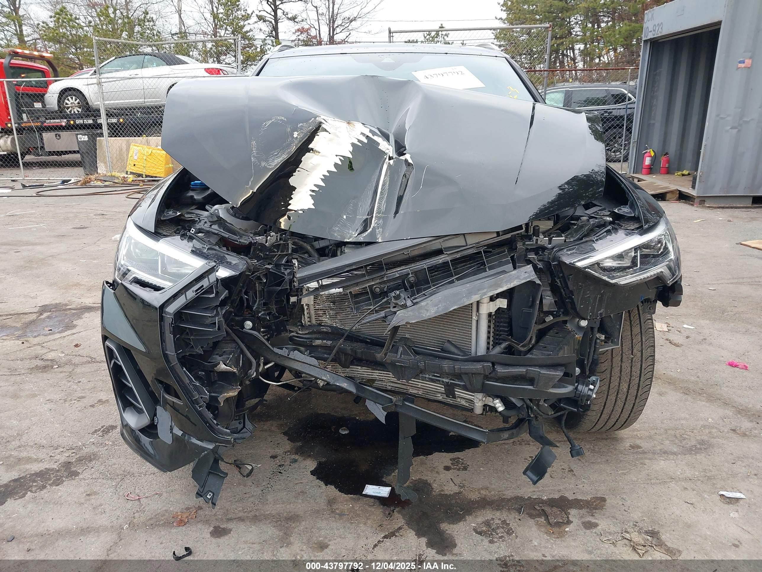 AUDI Q3 image 6