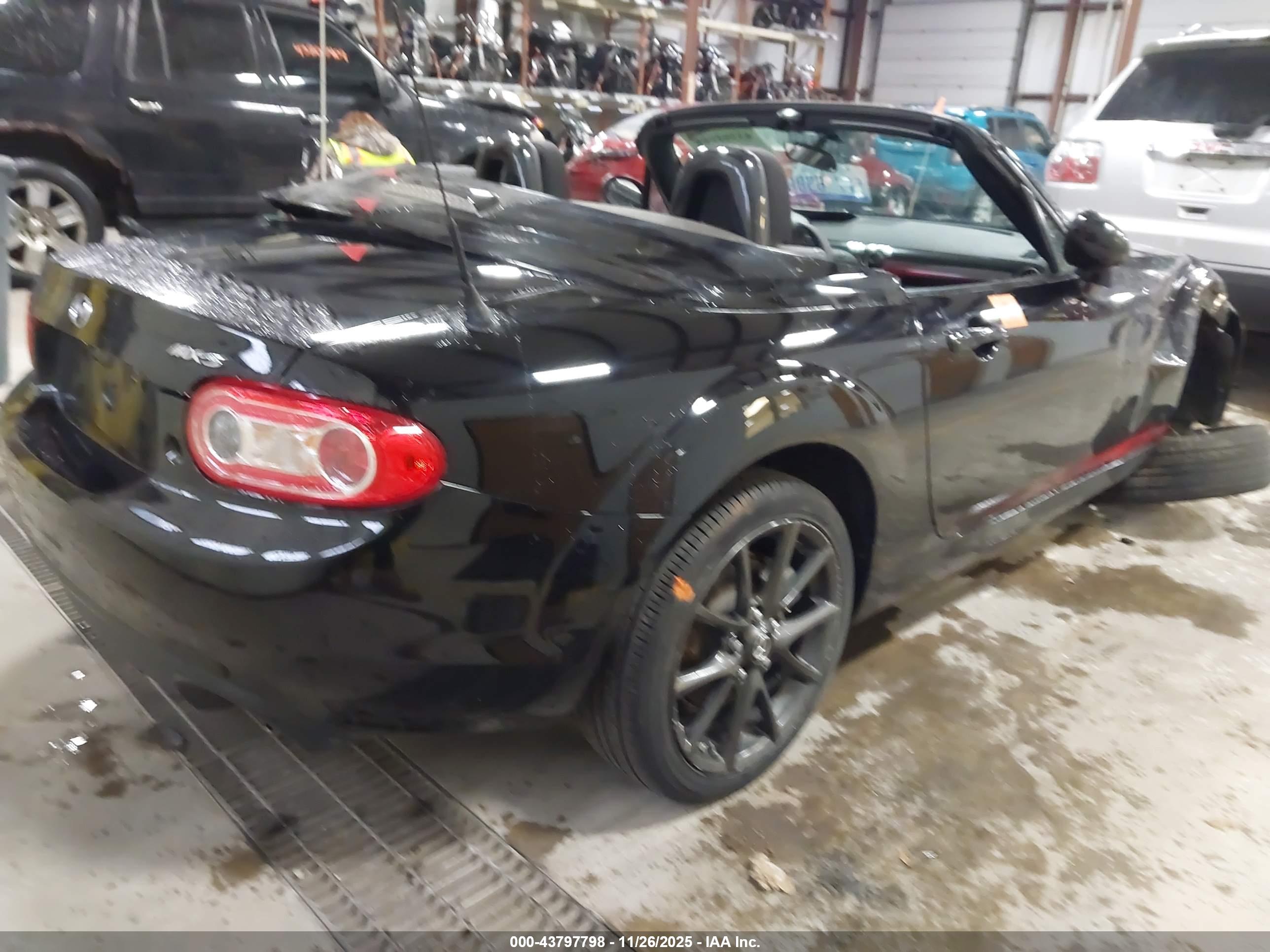 MAZDA MX-5 image 4