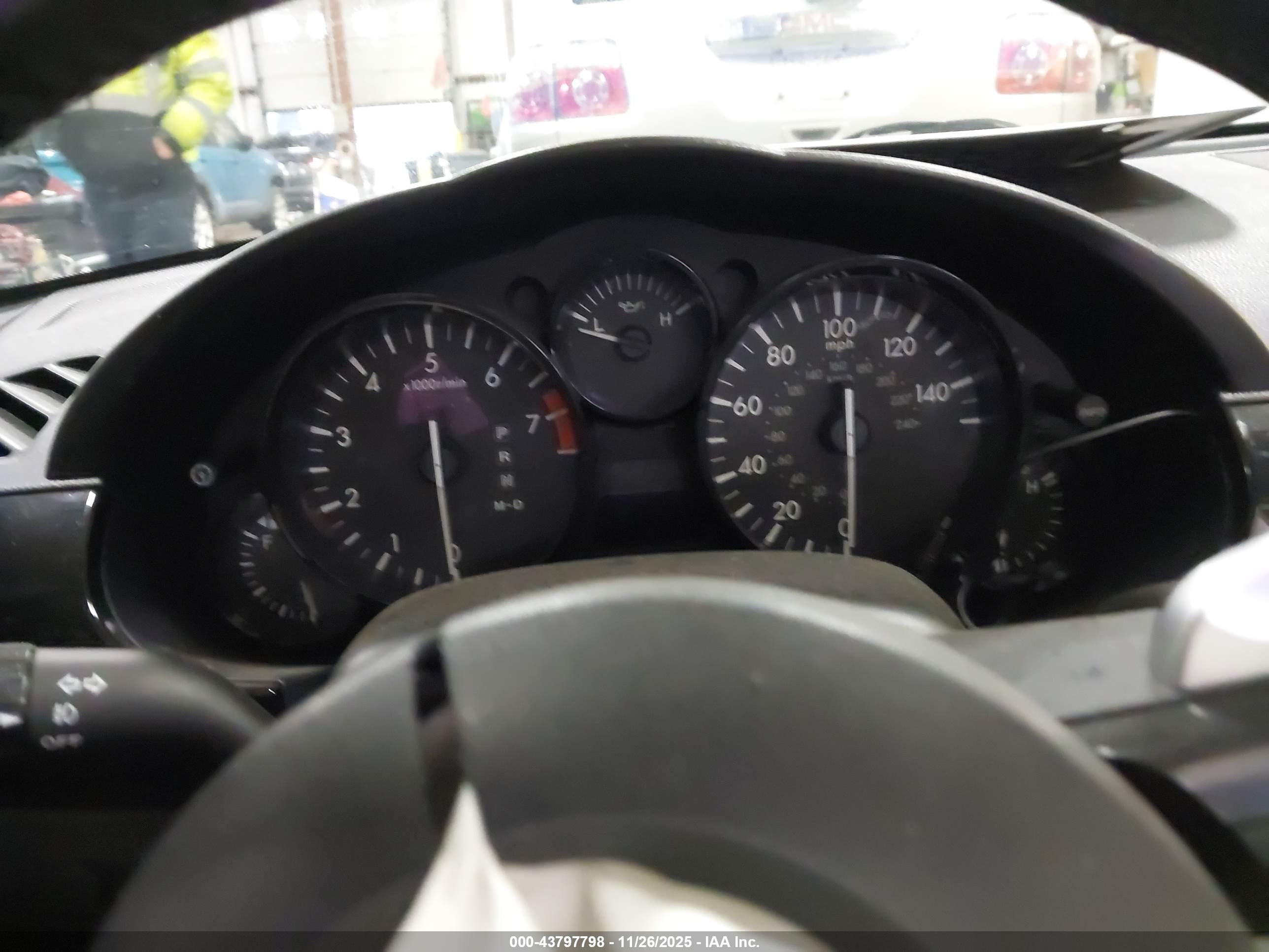 MAZDA MX-5 image 7