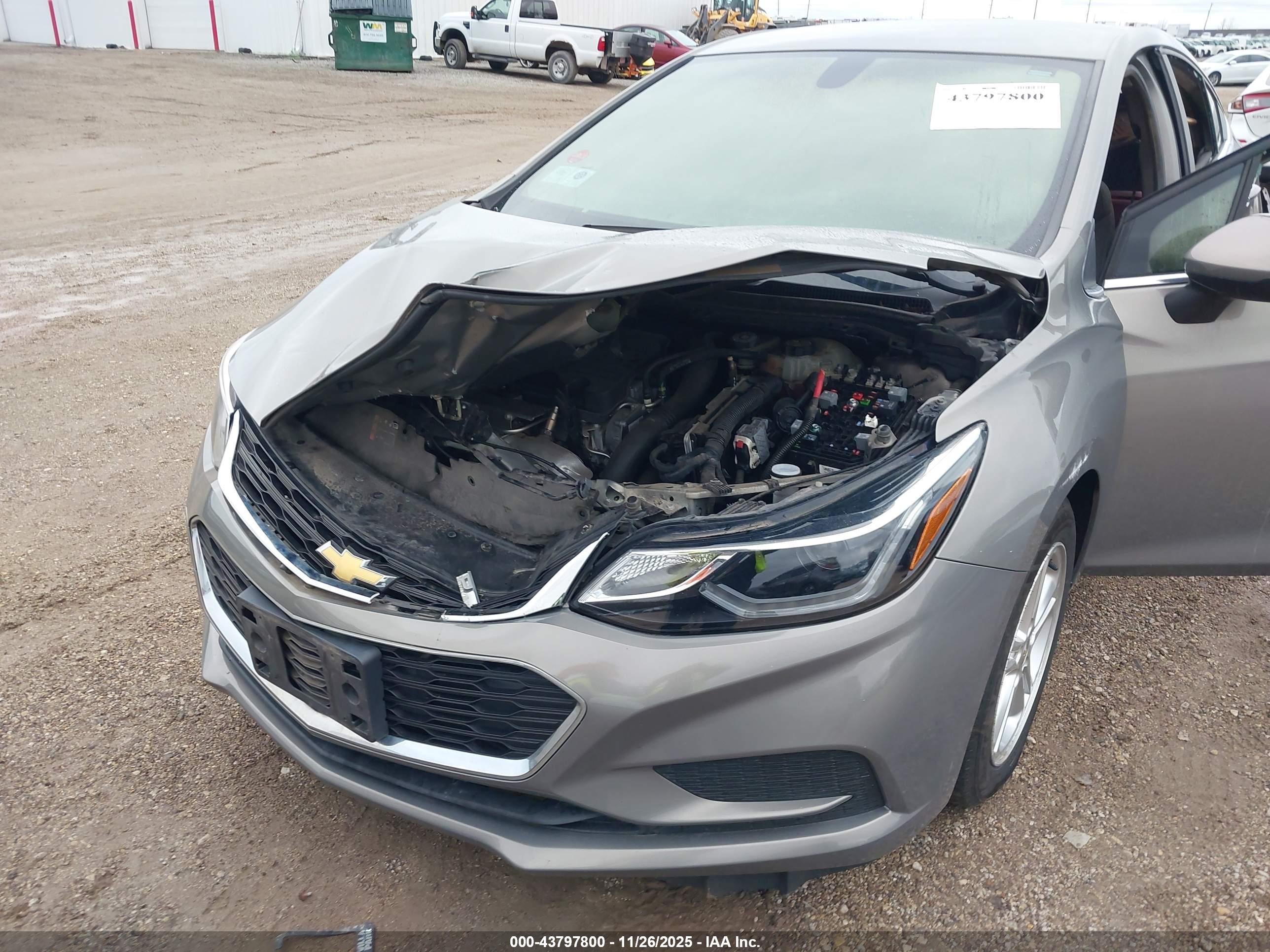 CHEVROLET CRUZE image 6
