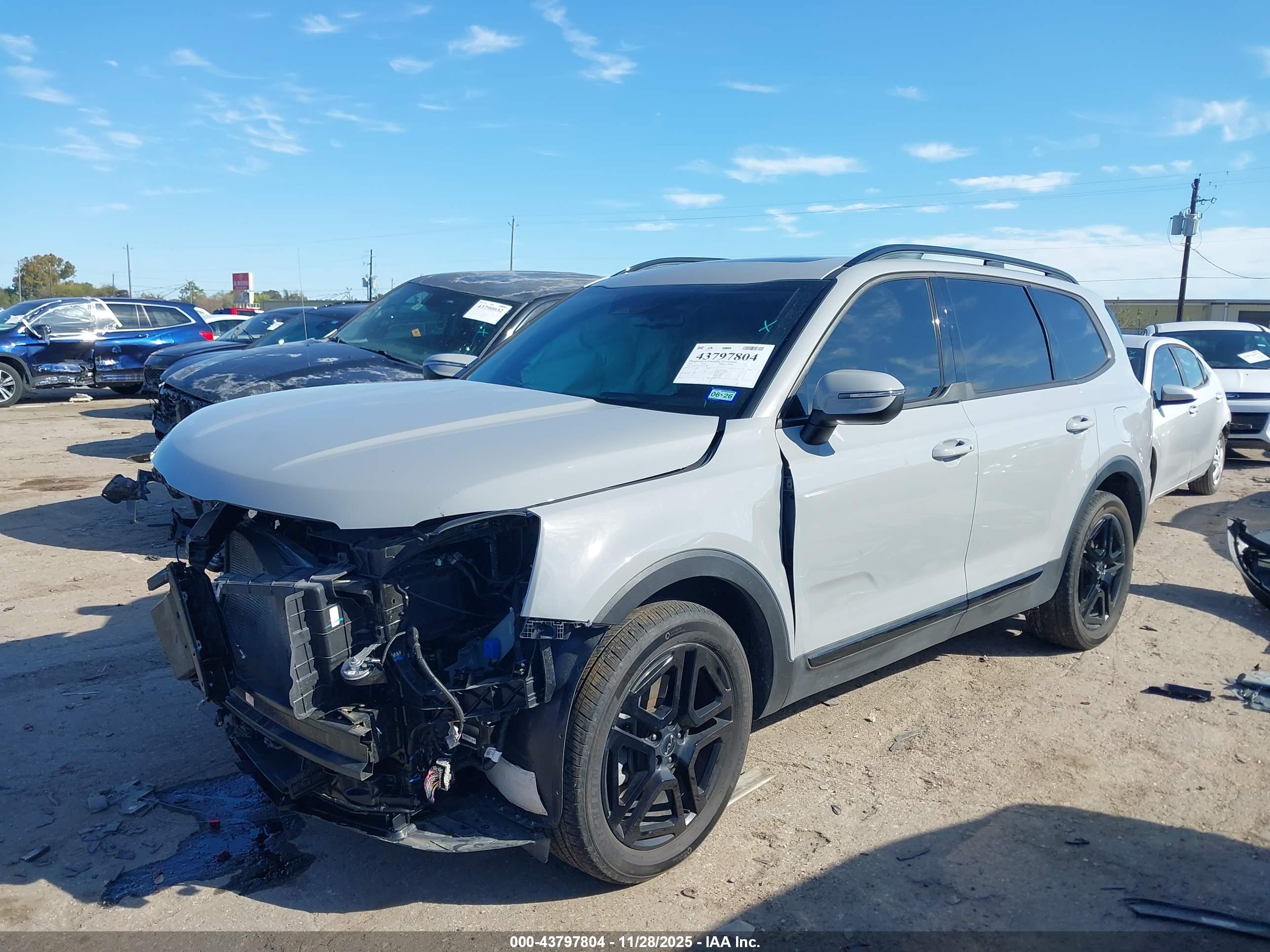 KIA TELLURIDE image 2