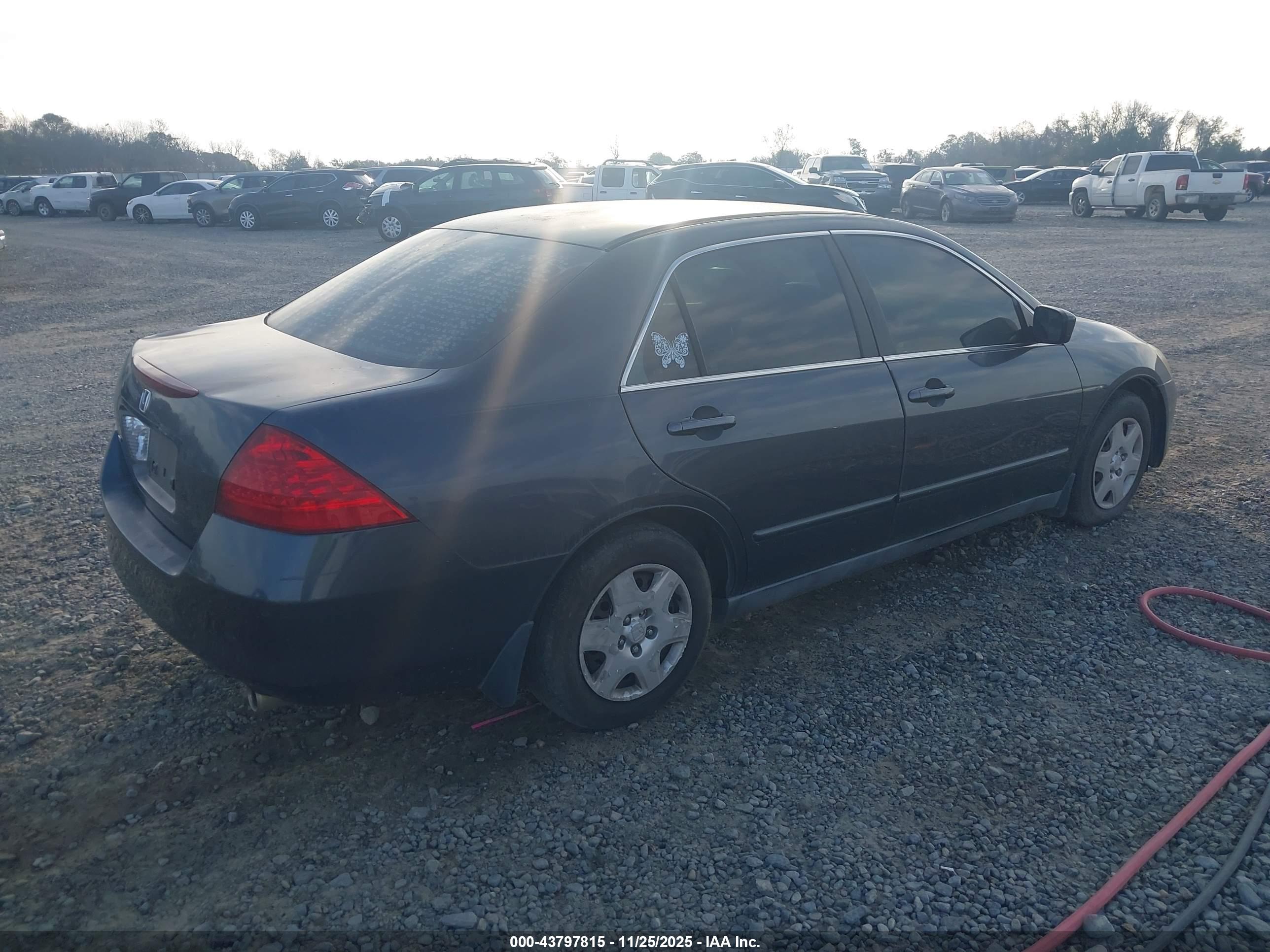 HONDA ACCORD image 4