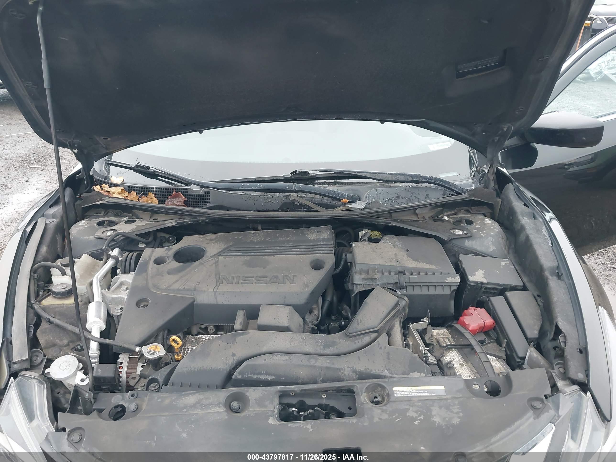 NISSAN ALTIMA image 10