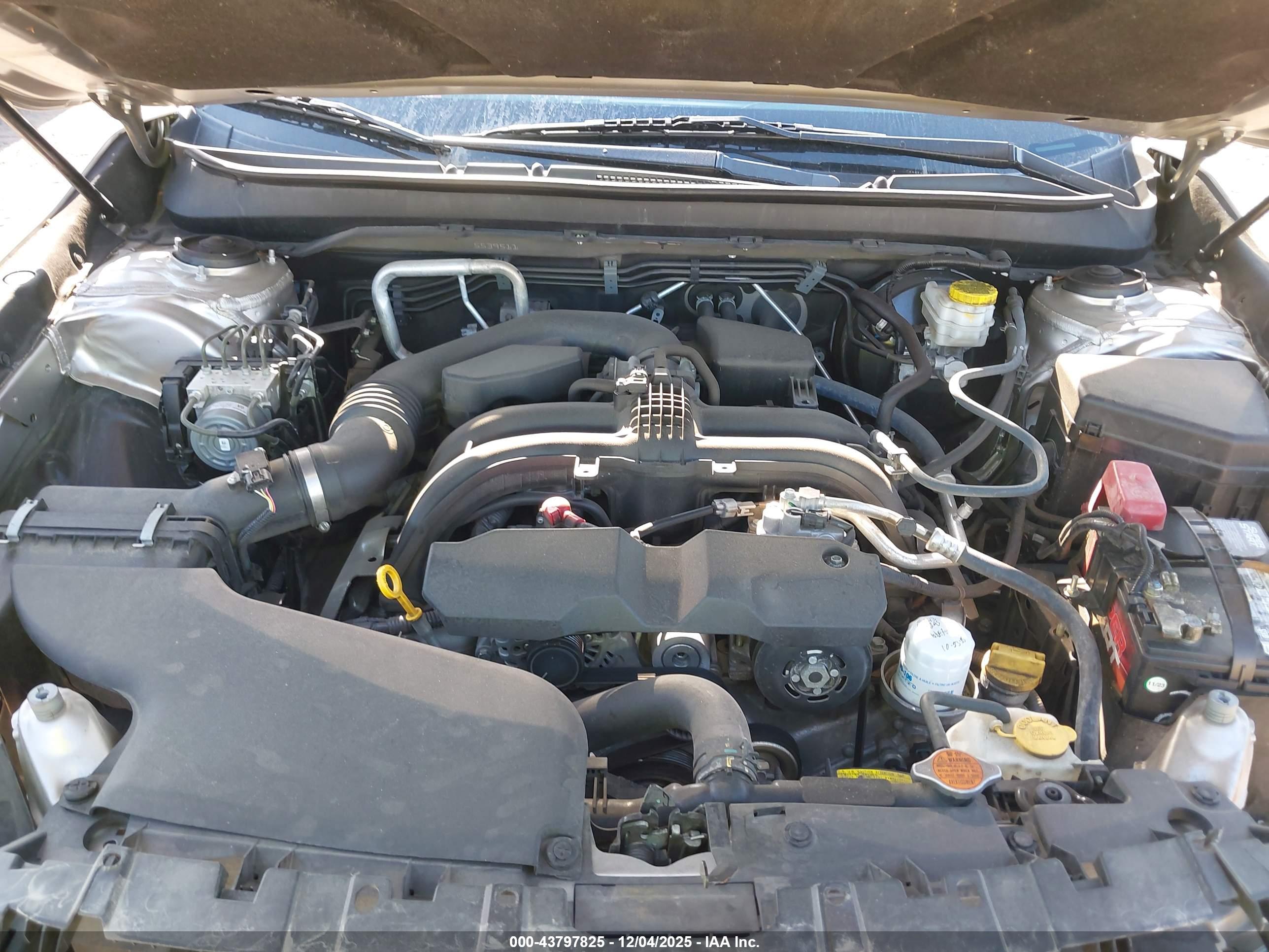 SUBARU OUTBACK image 10