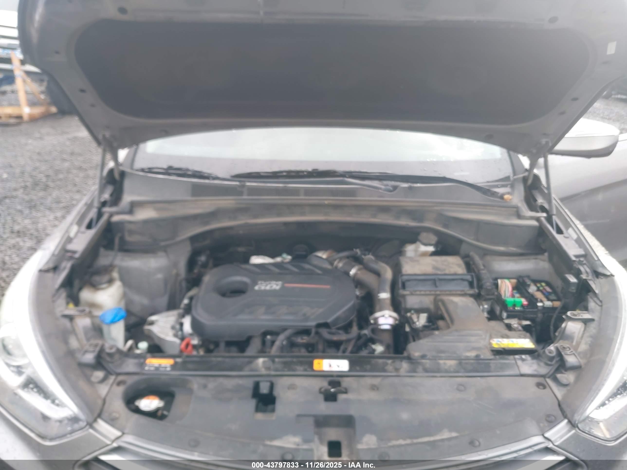 HYUNDAI SANTA image 10