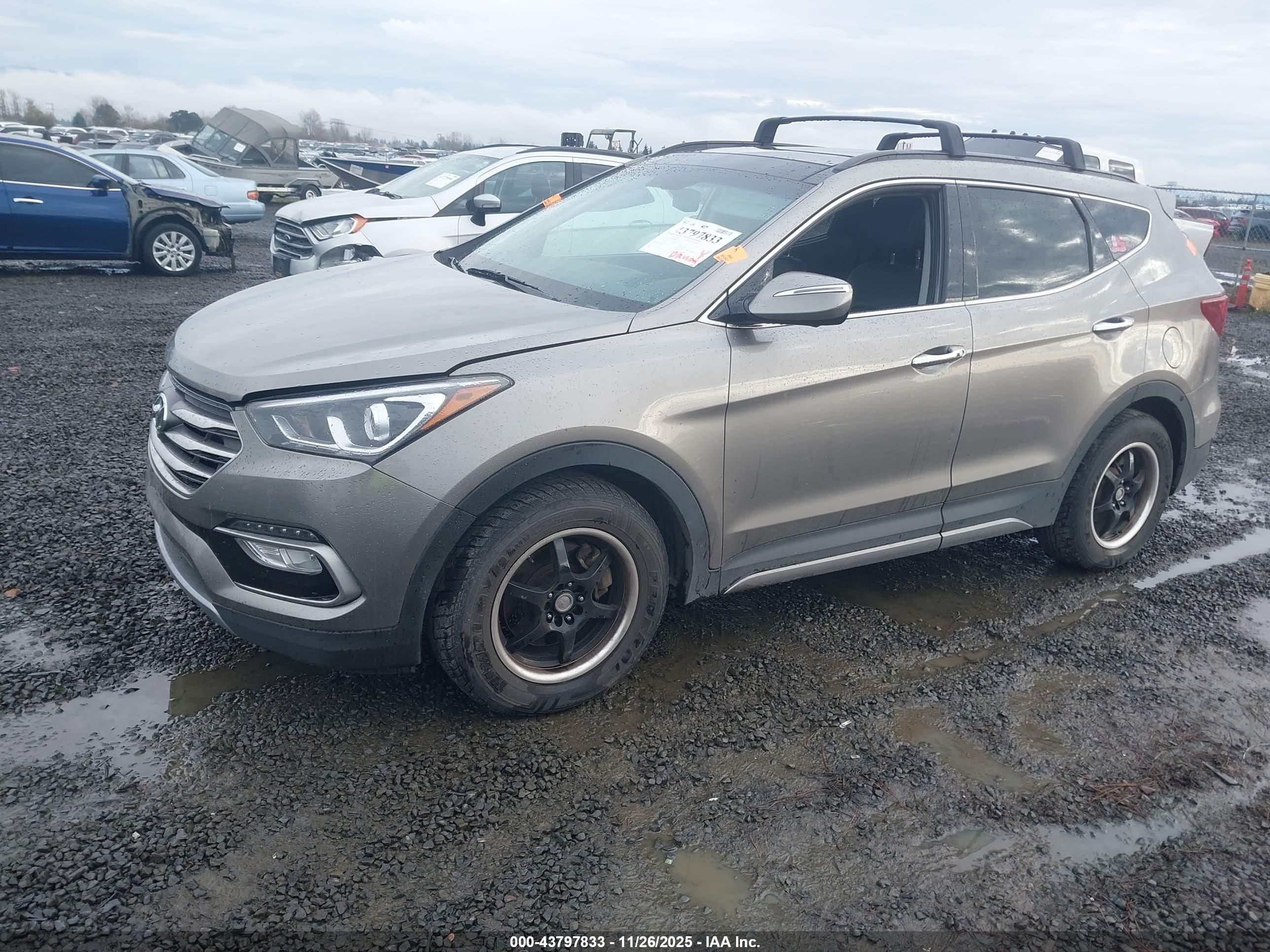 HYUNDAI SANTA image 2