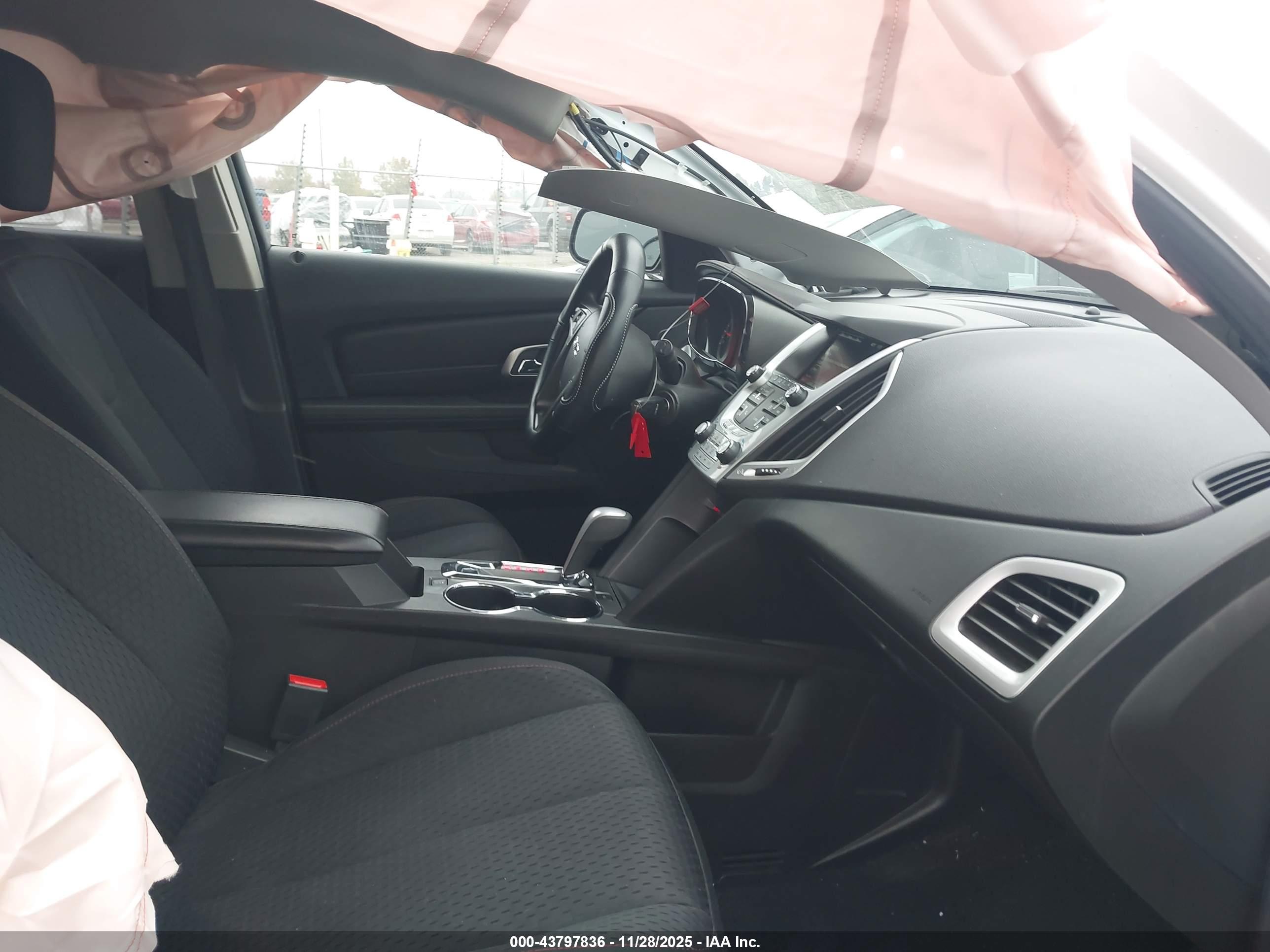 GMC TERRAIN image 5