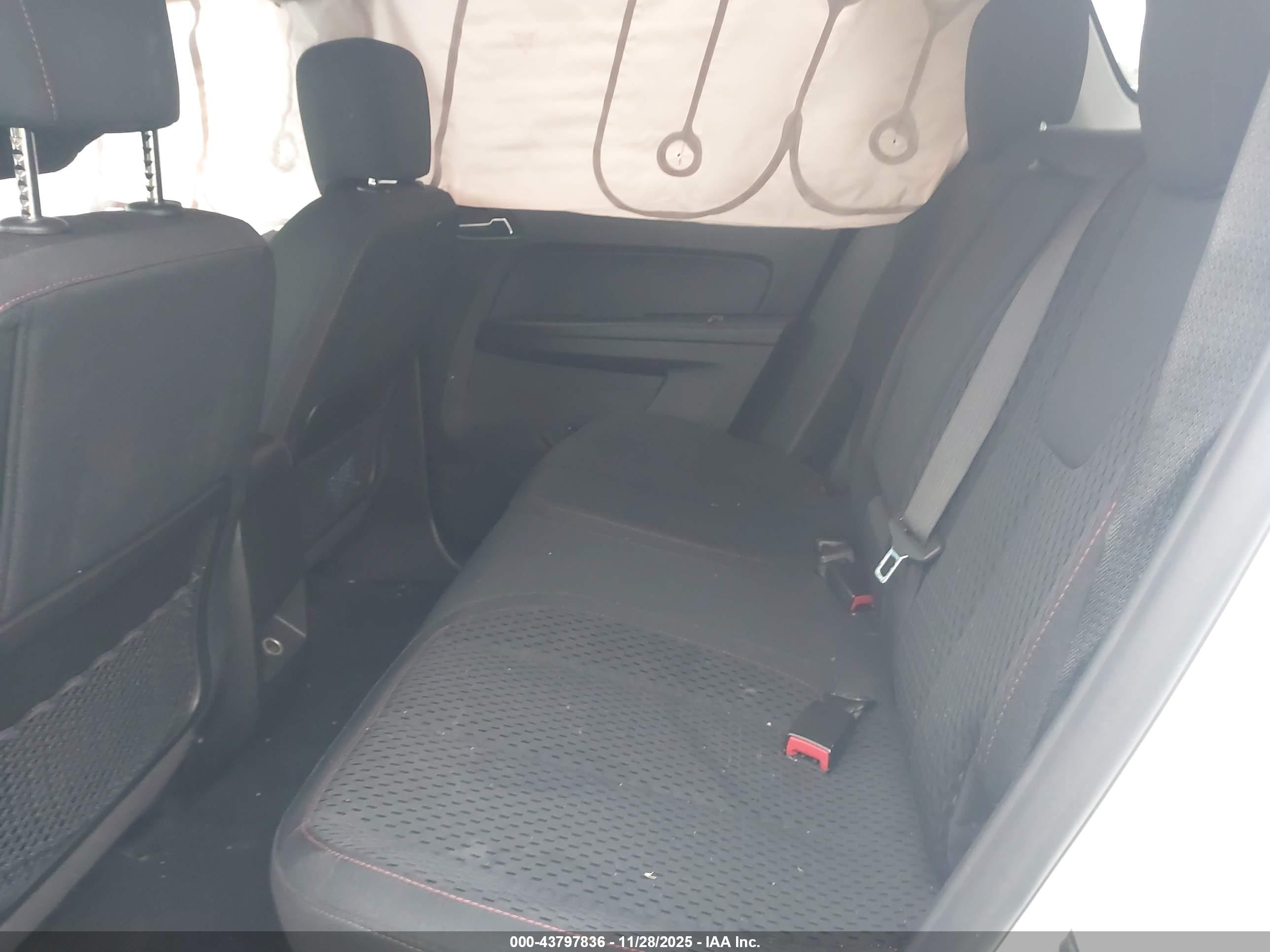 GMC TERRAIN image 8
