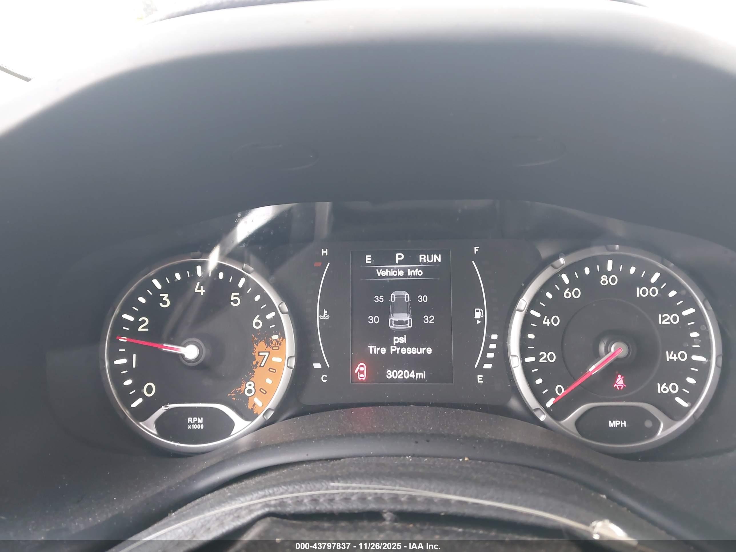 JEEP RENEGADE image 7