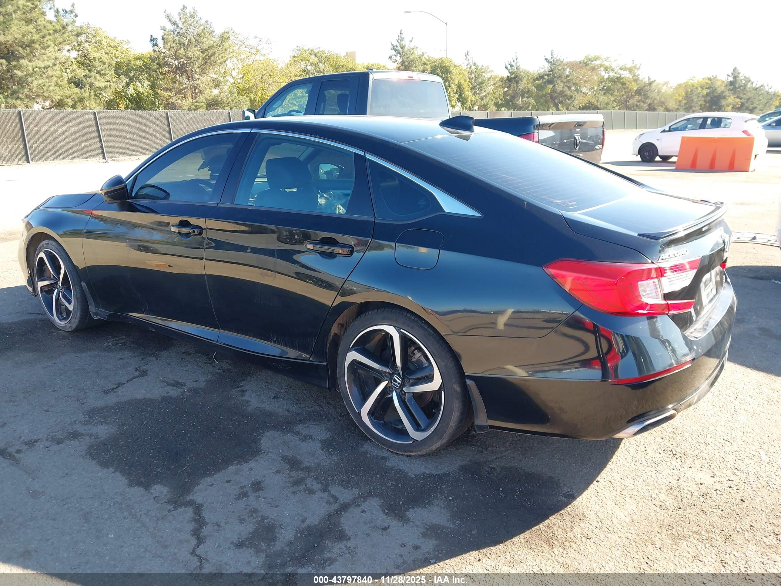 HONDA ACCORD image 3