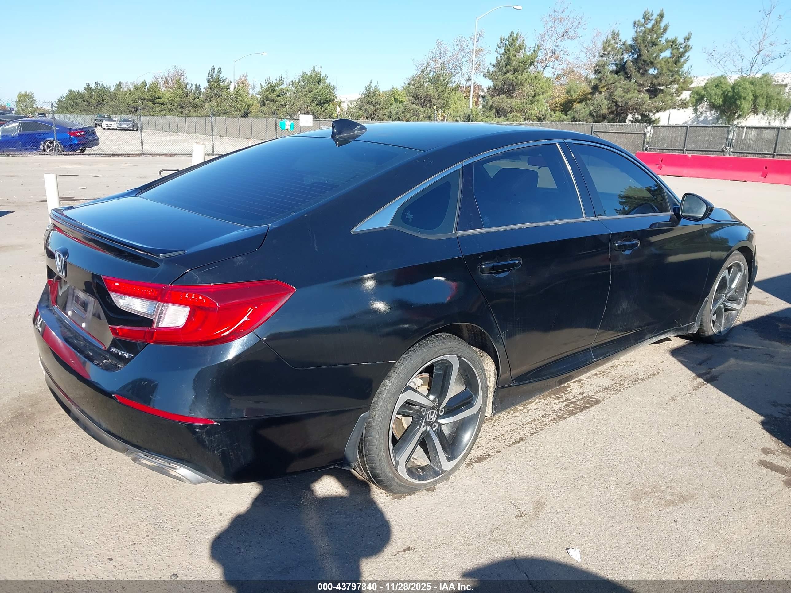 HONDA ACCORD image 4