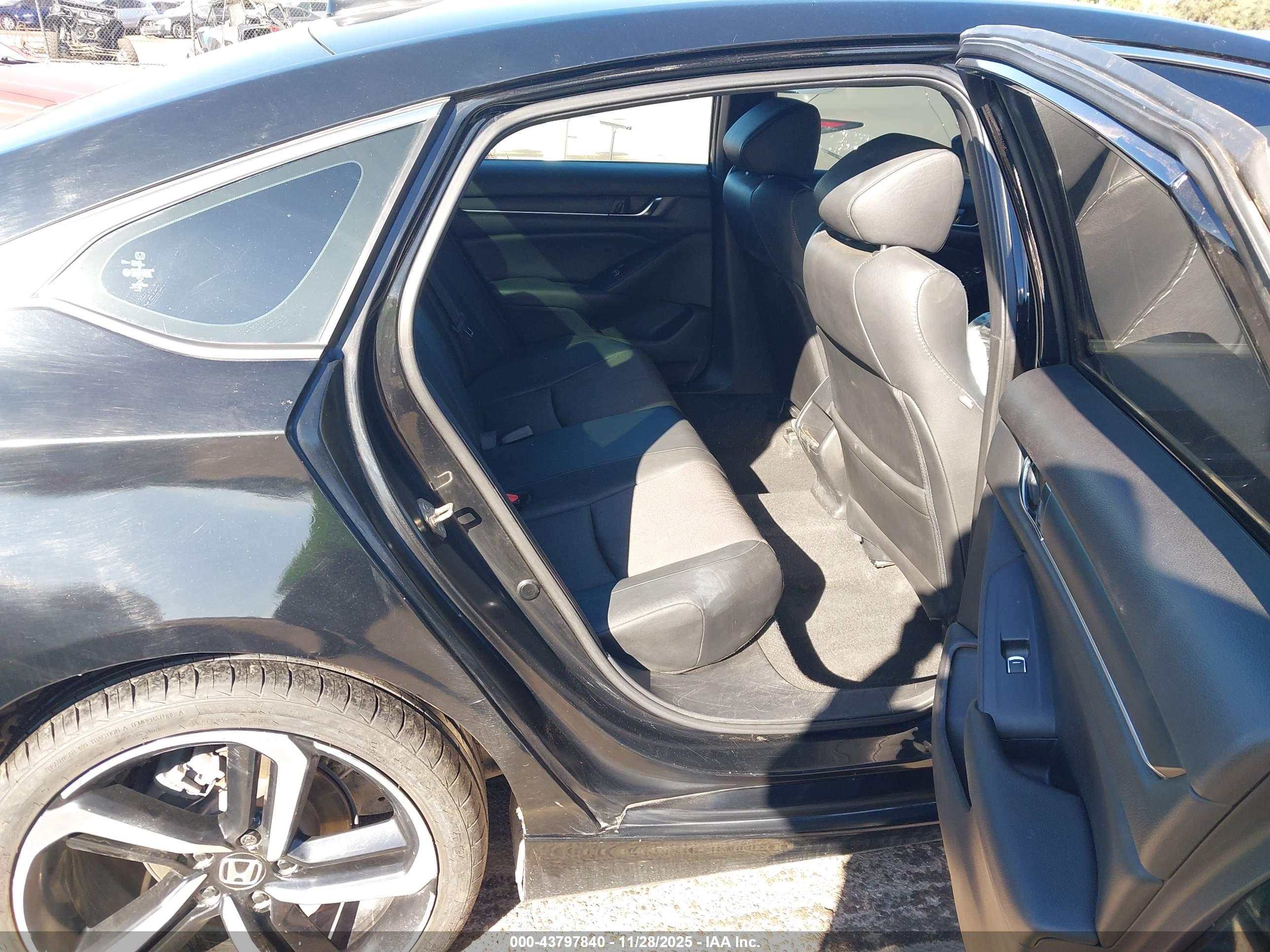 HONDA ACCORD image 8