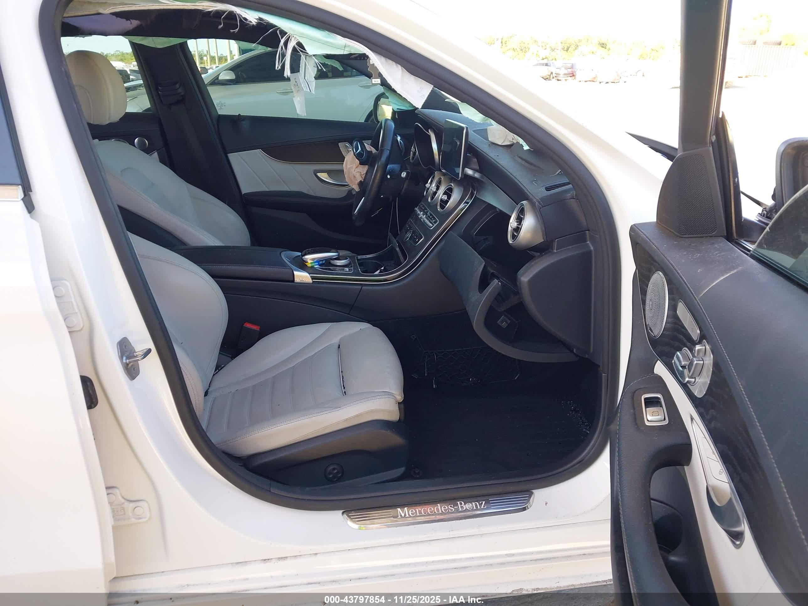 MERCEDES-BENZ C image 5