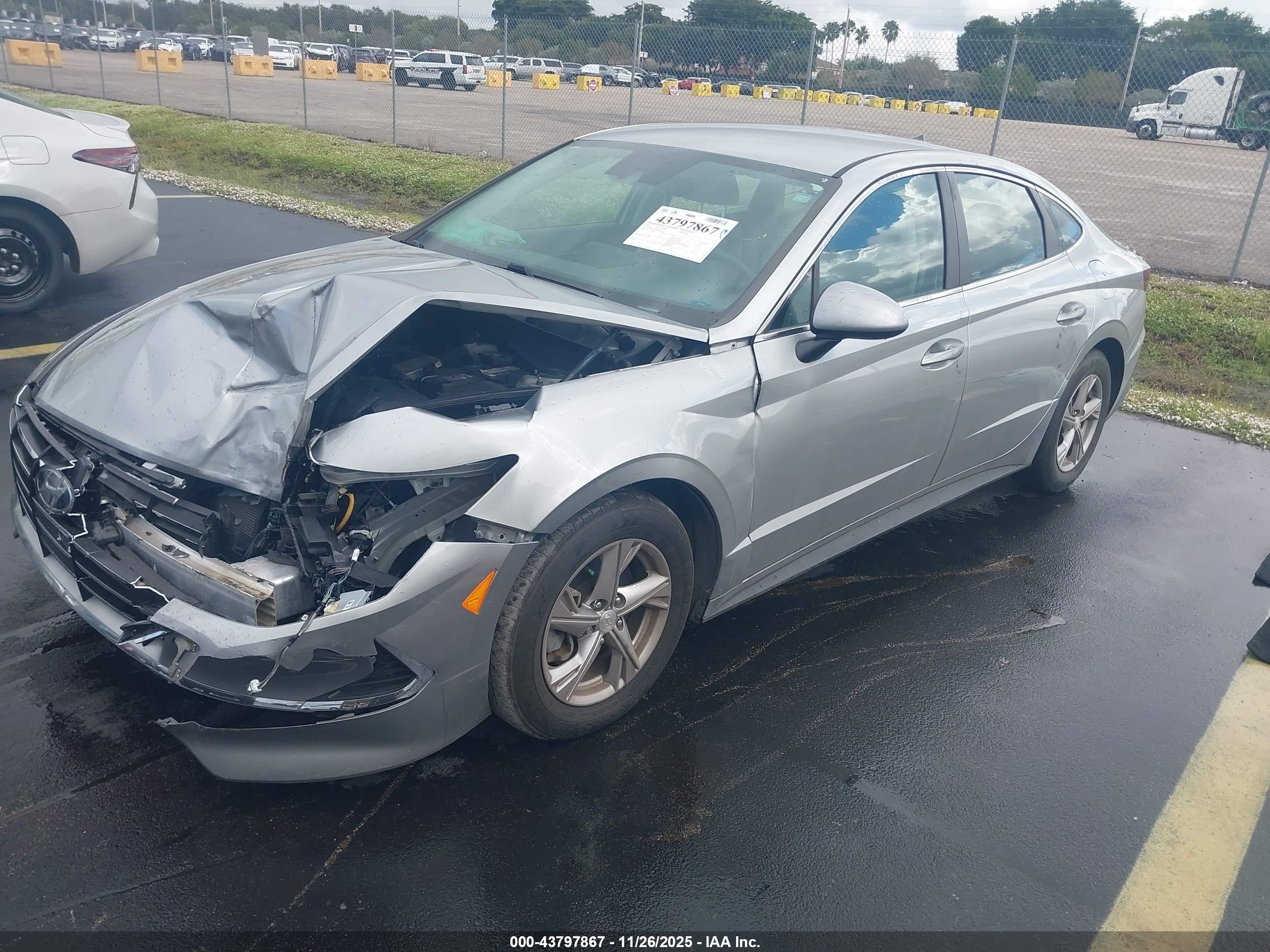 HYUNDAI SONATA image 2