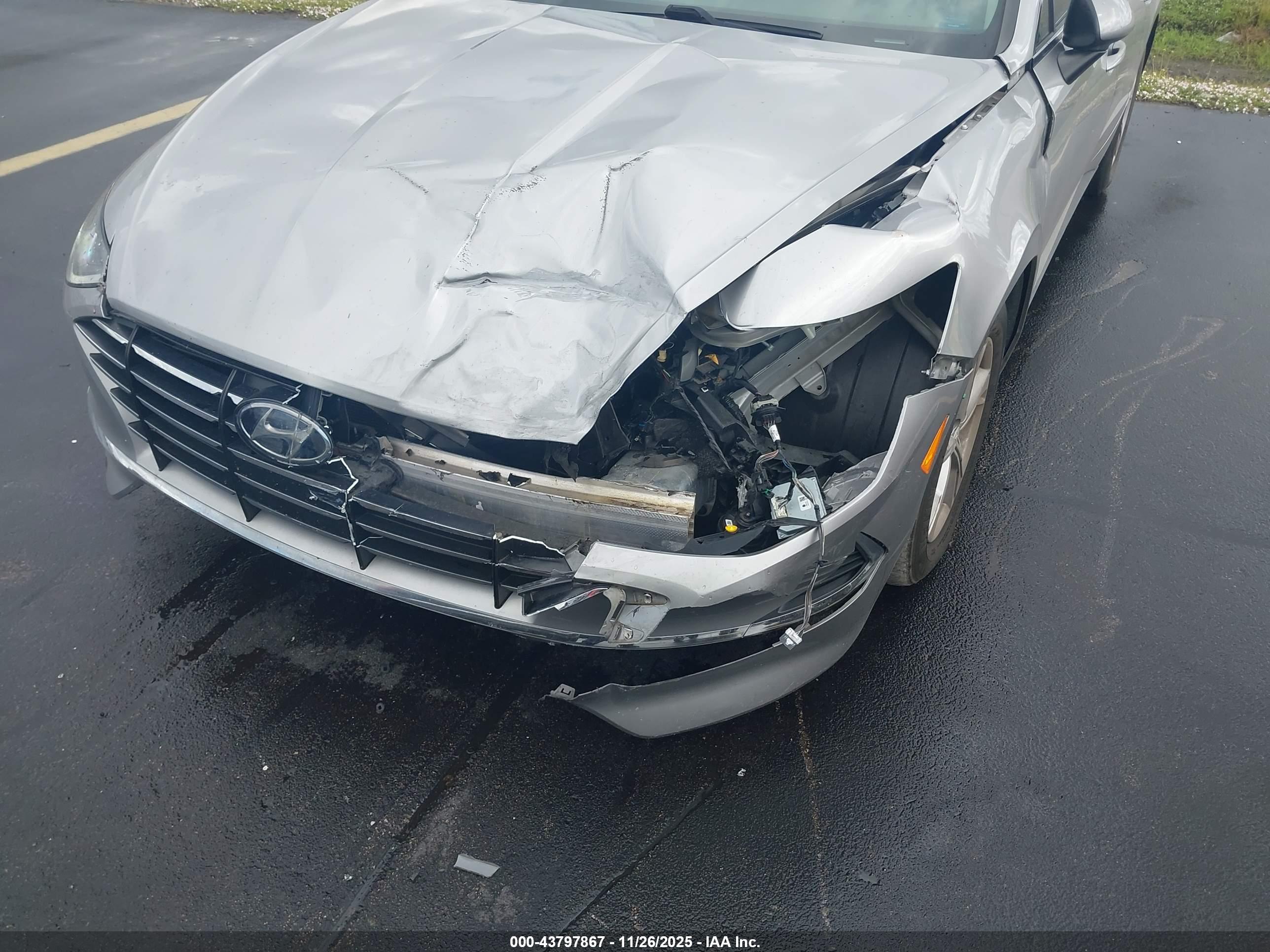 HYUNDAI SONATA image 6