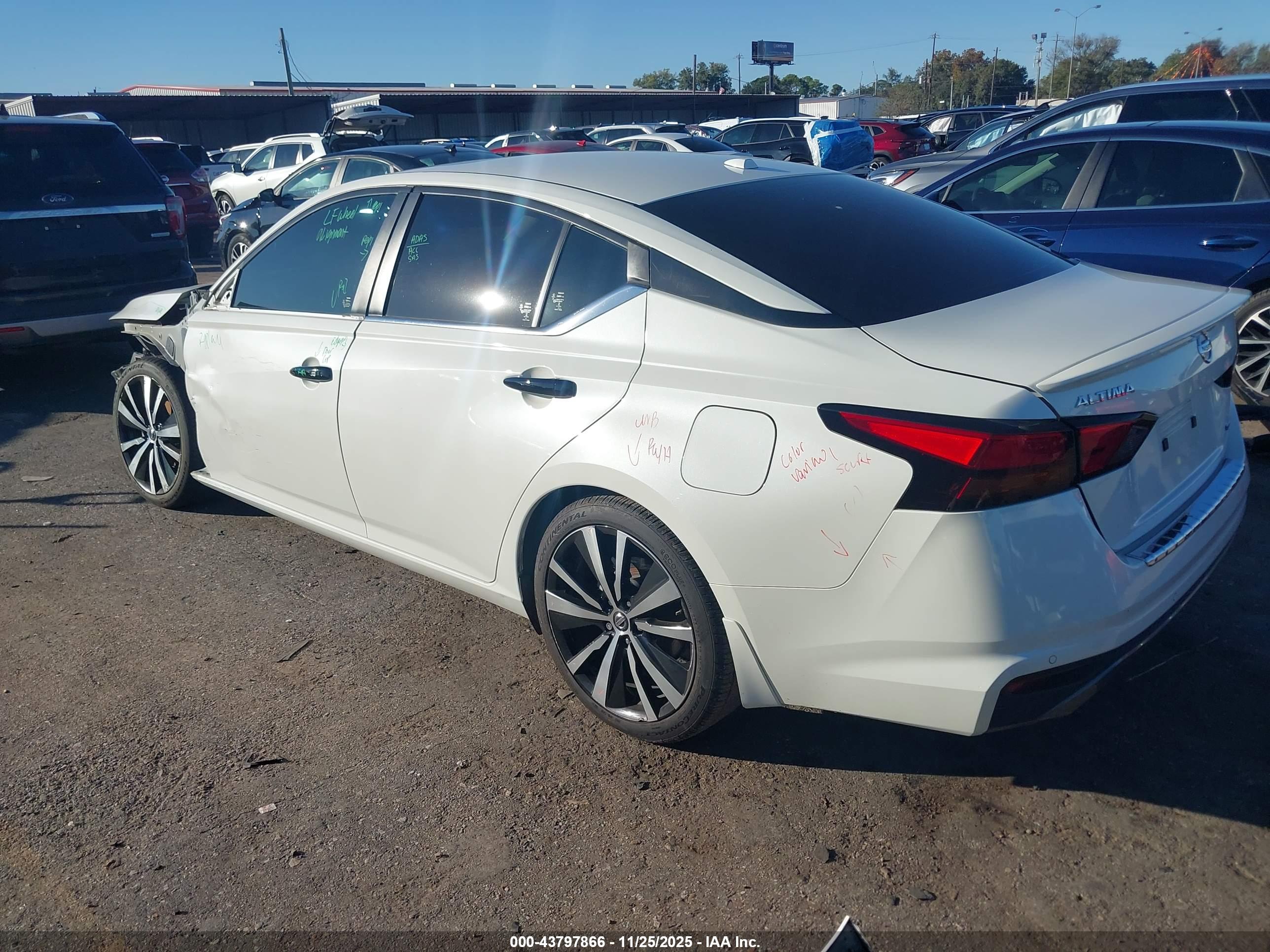 NISSAN ALTIMA image 3