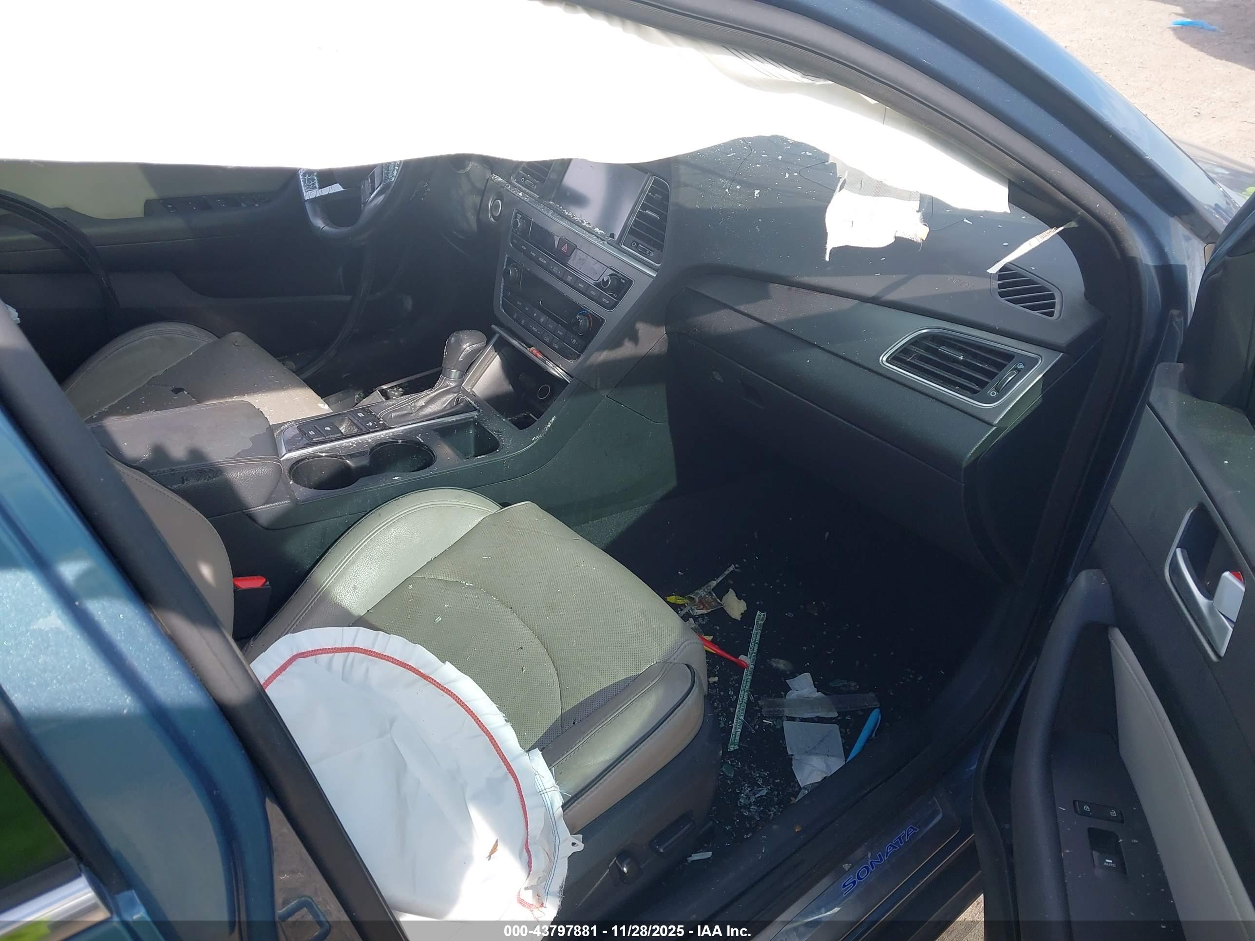 HYUNDAI SONATA image 5