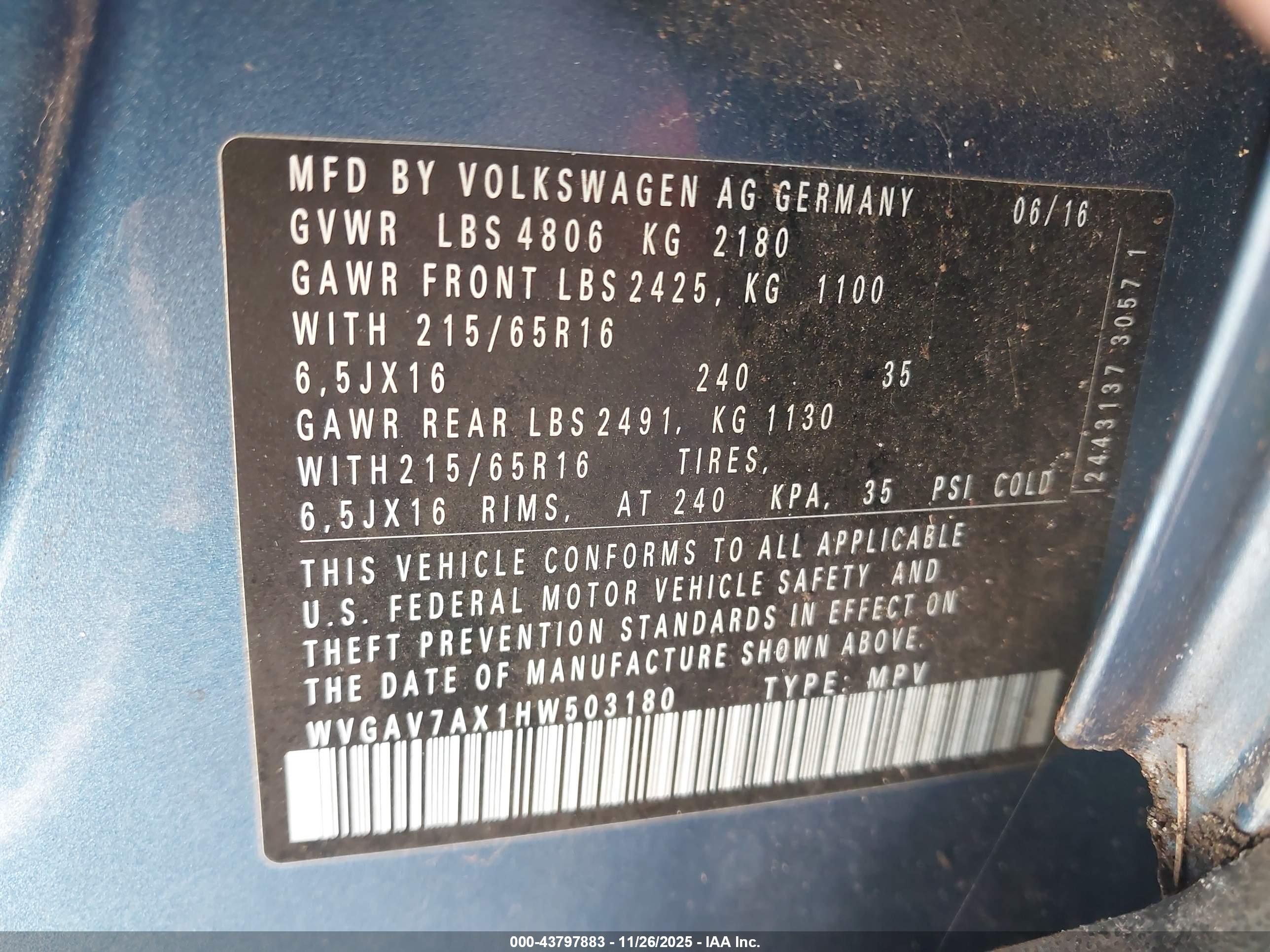 VOLKSWAGEN TIGUAN image 9