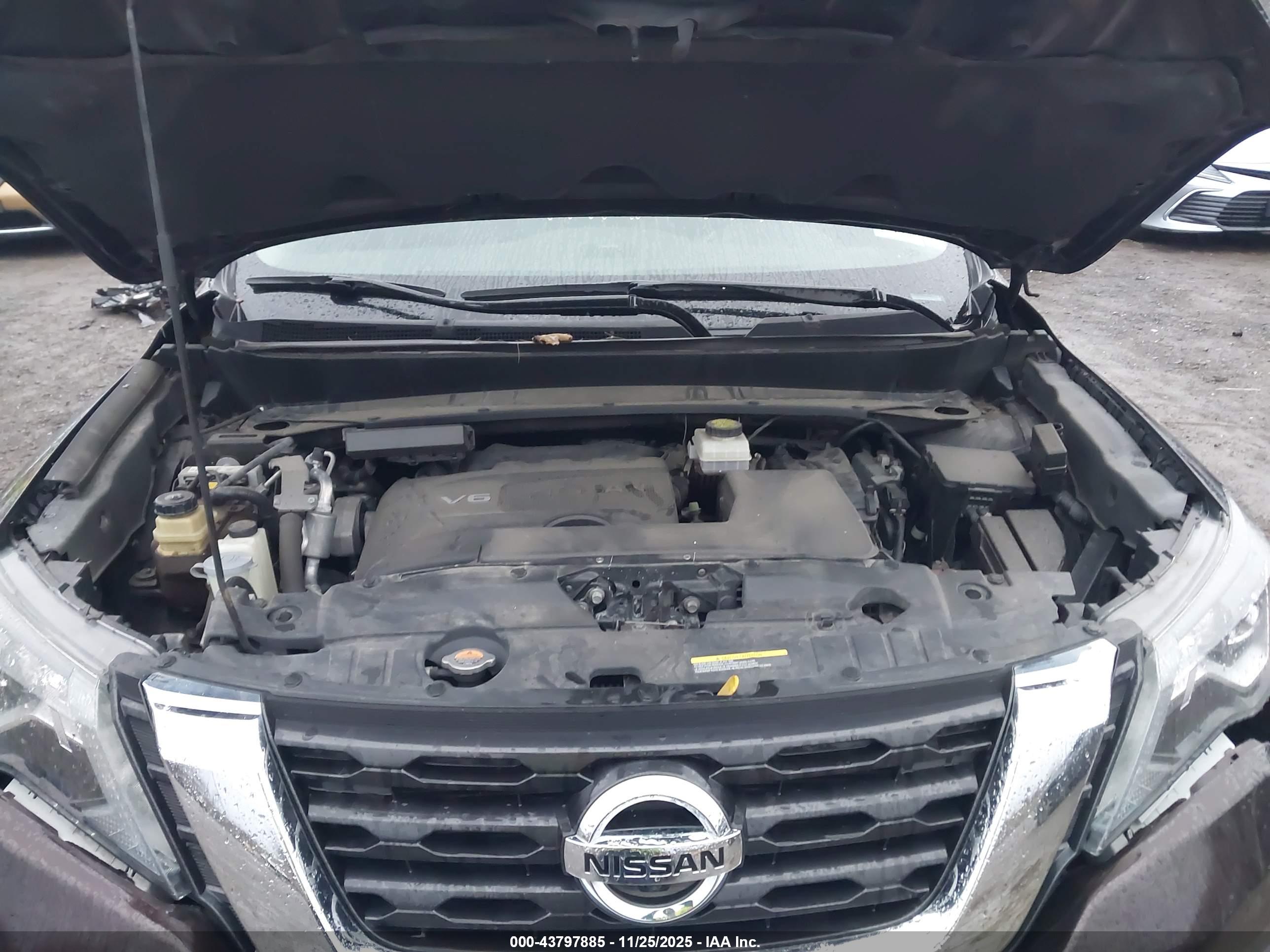 NISSAN PATHFINDER image 10