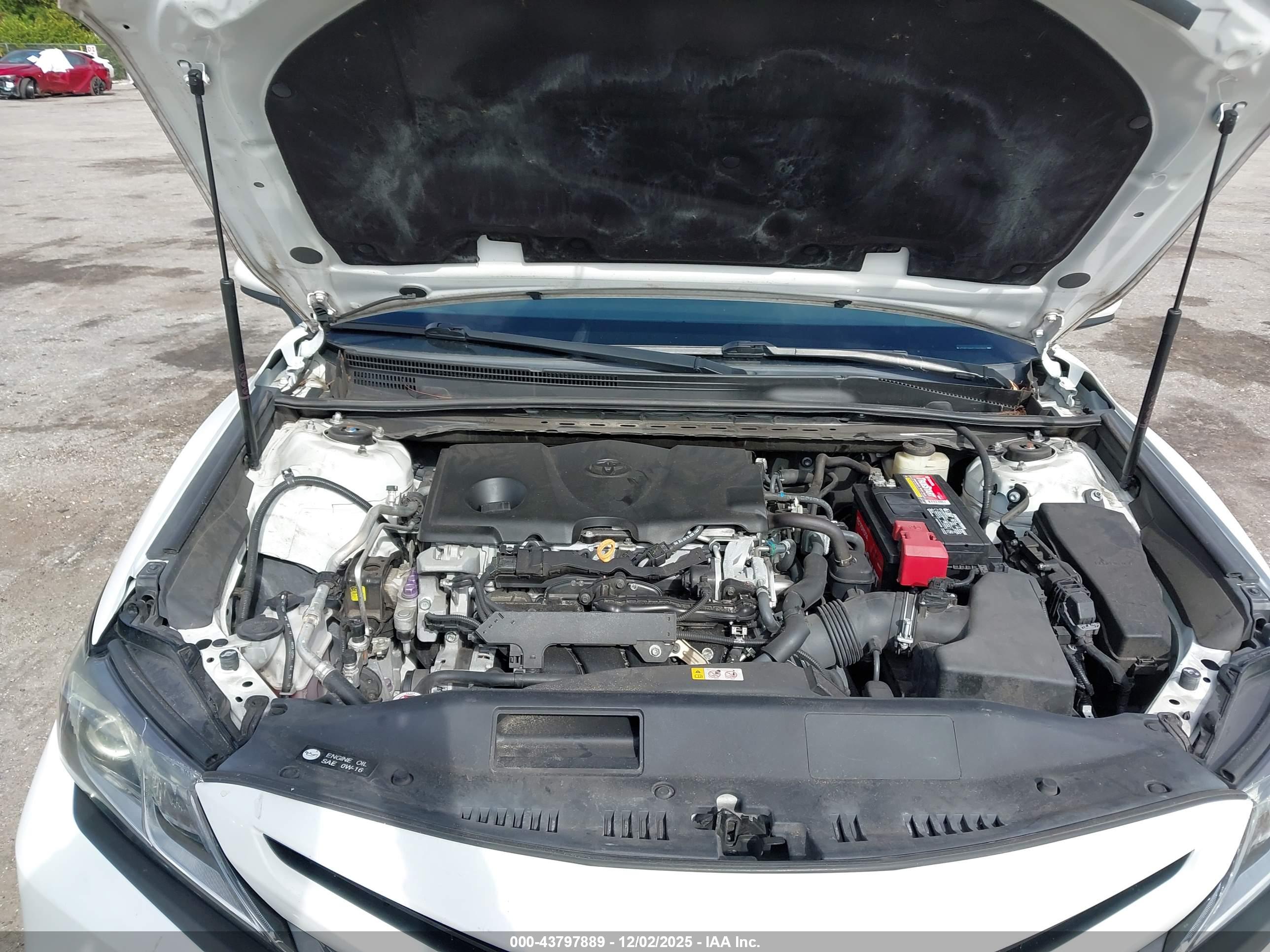TOYOTA CAMRY image 10