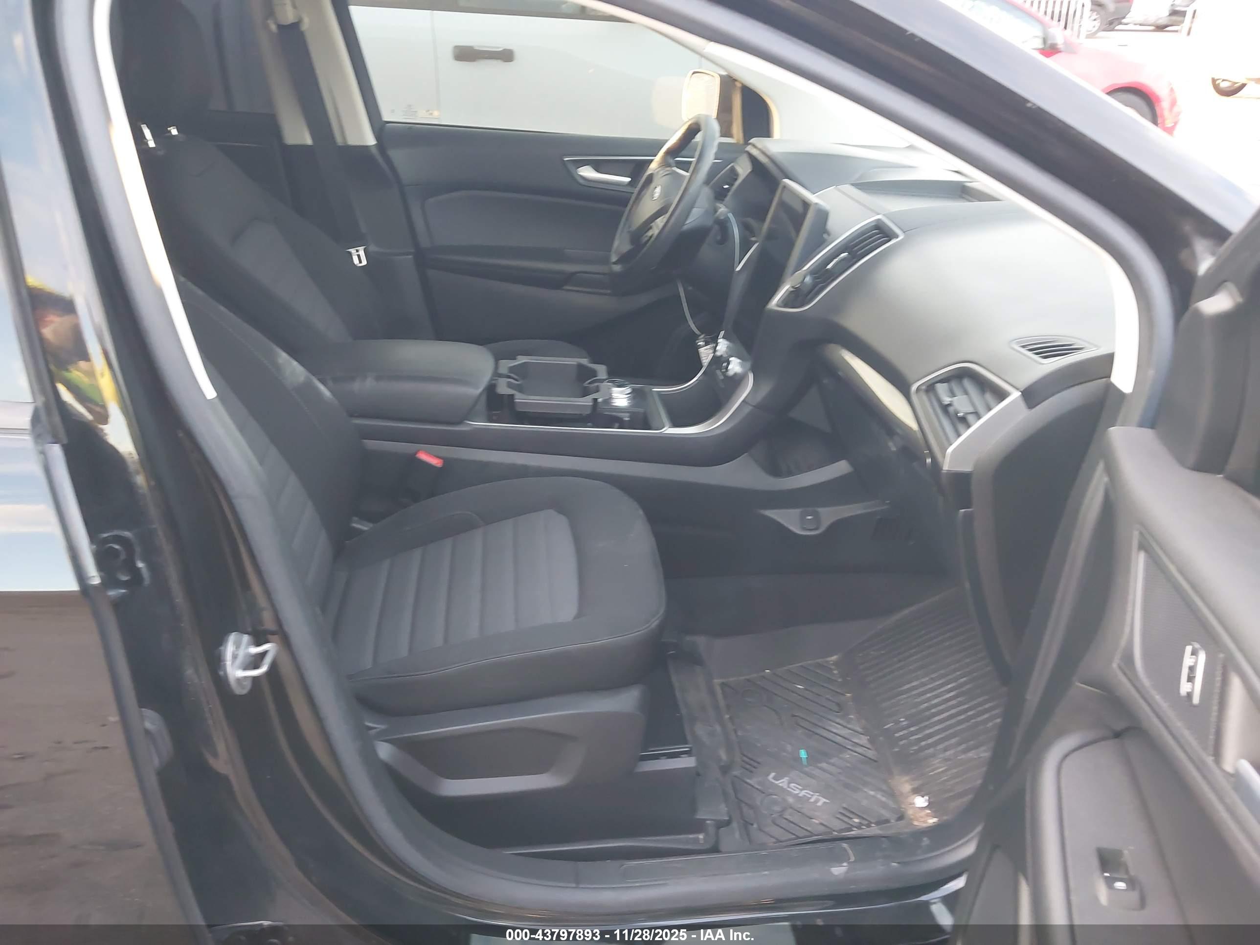 FORD EDGE image 5