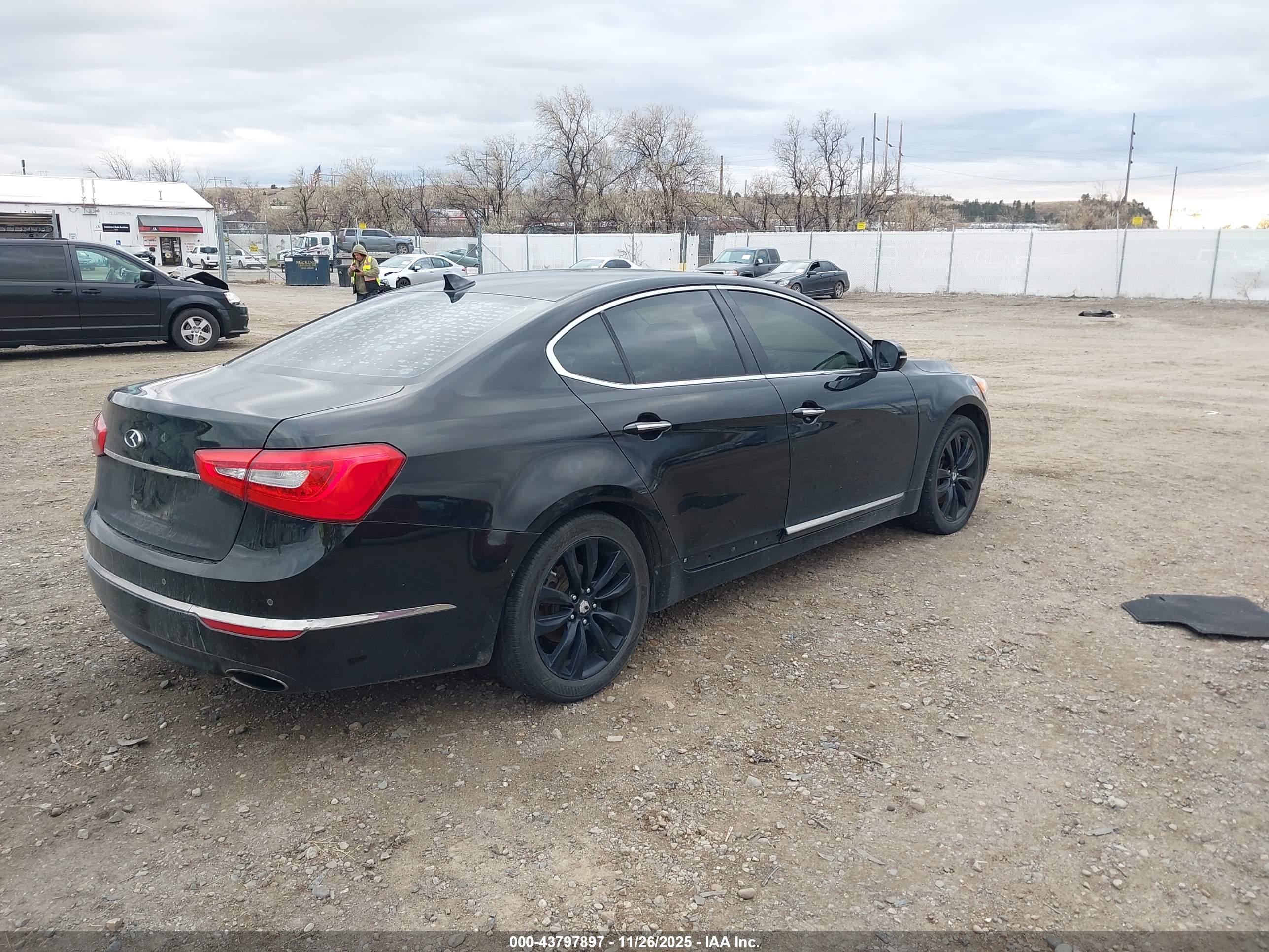 KIA CADENZA image 4