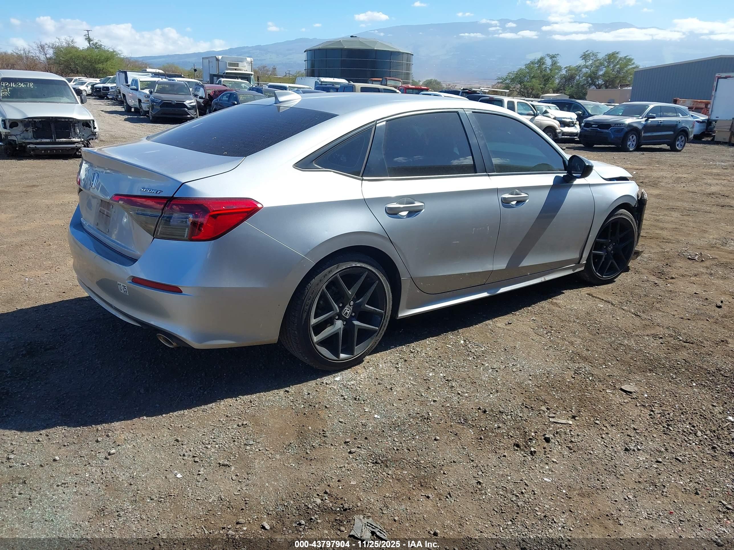 HONDA CIVIC image 4